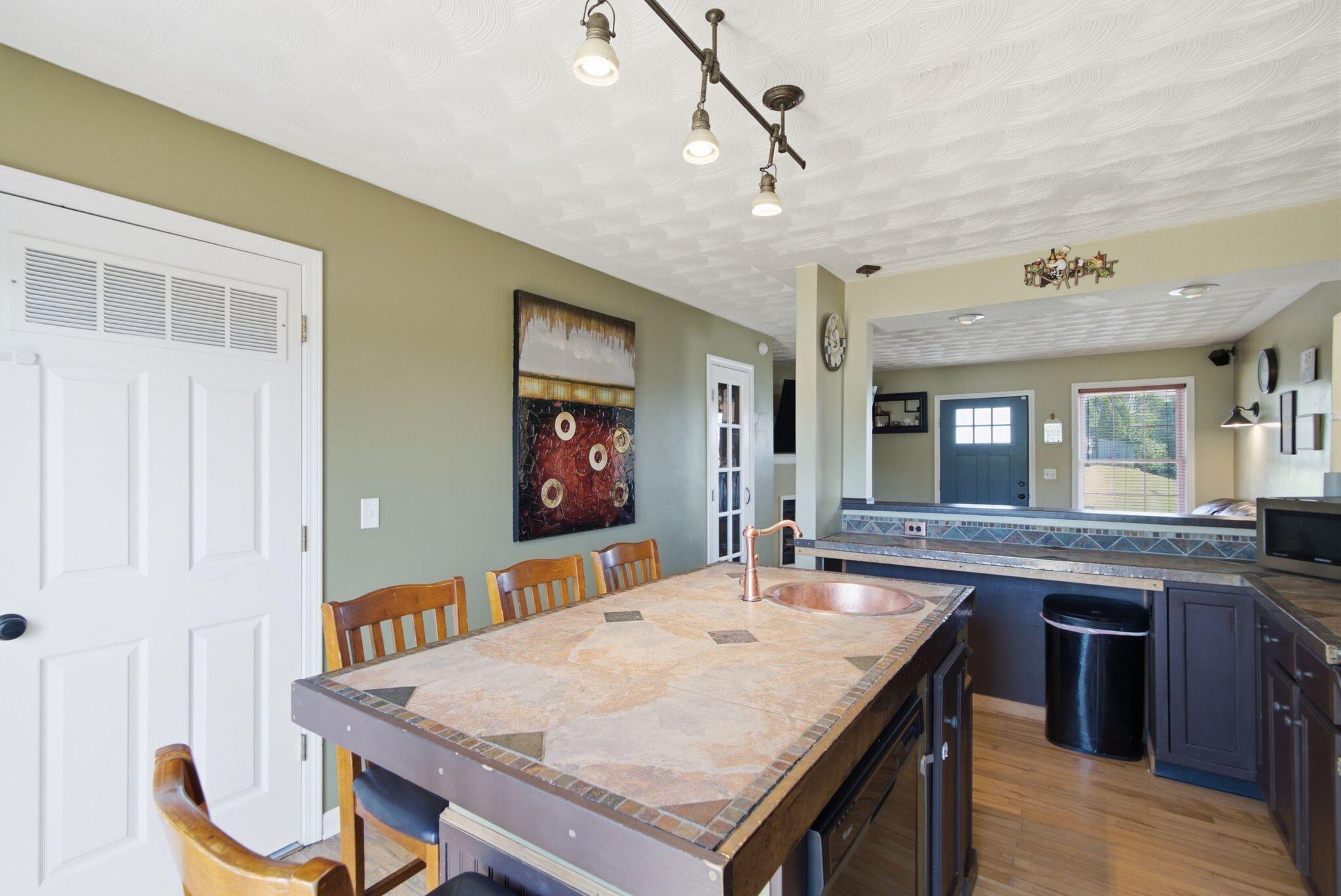 22 Apache Trail Property Photo 17