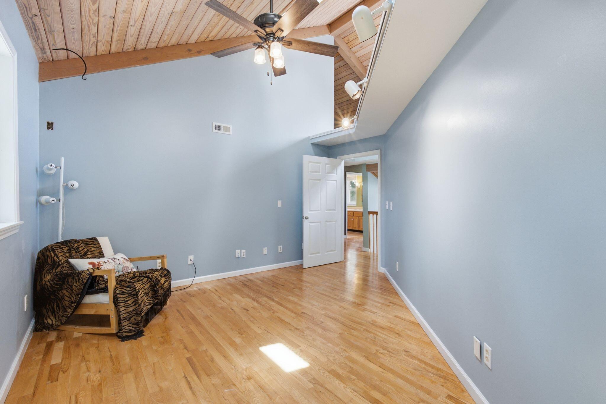 3934 Hickory Hill Drive Property Photo 32