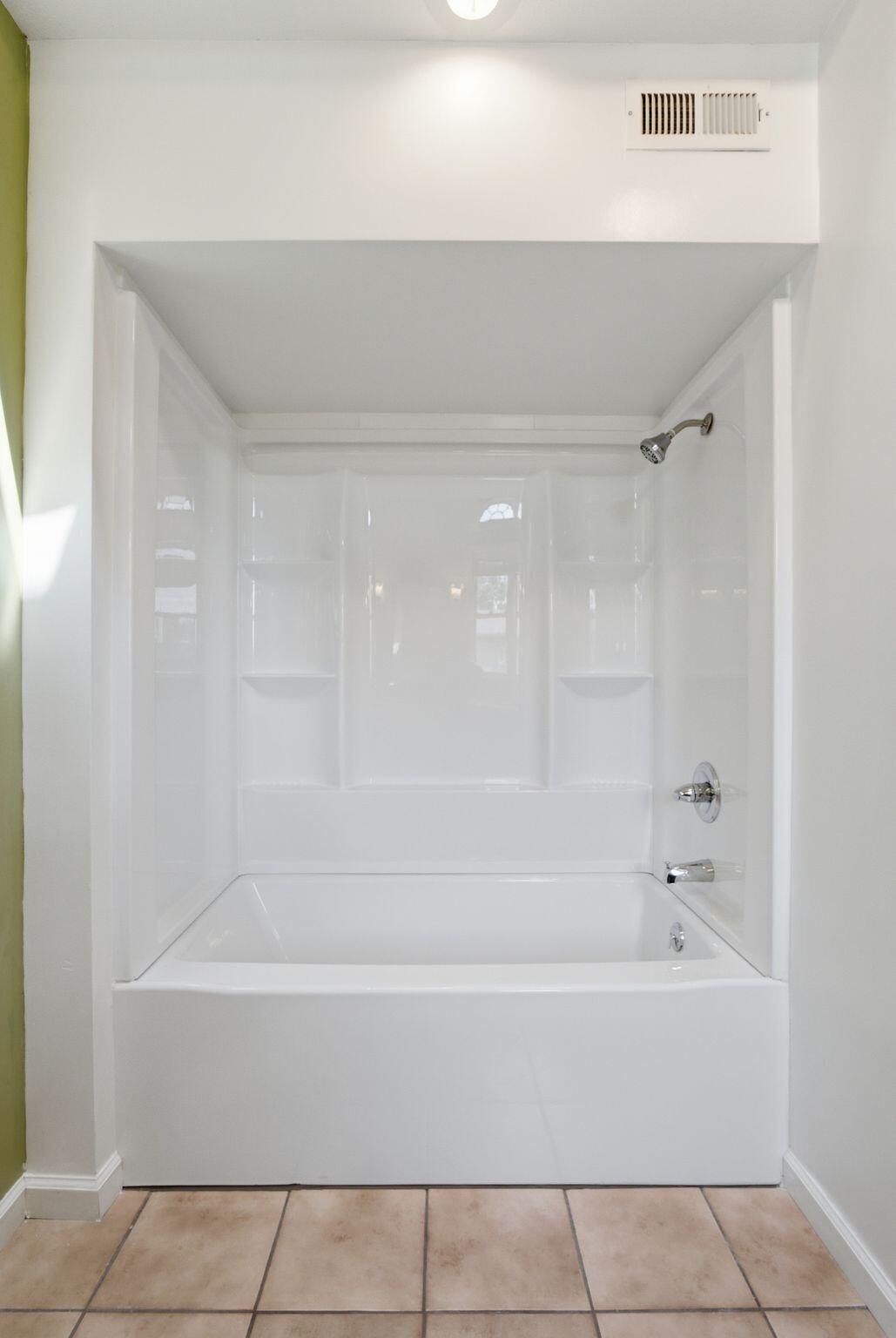 3934 Hickory Hill Drive Property Photo 43