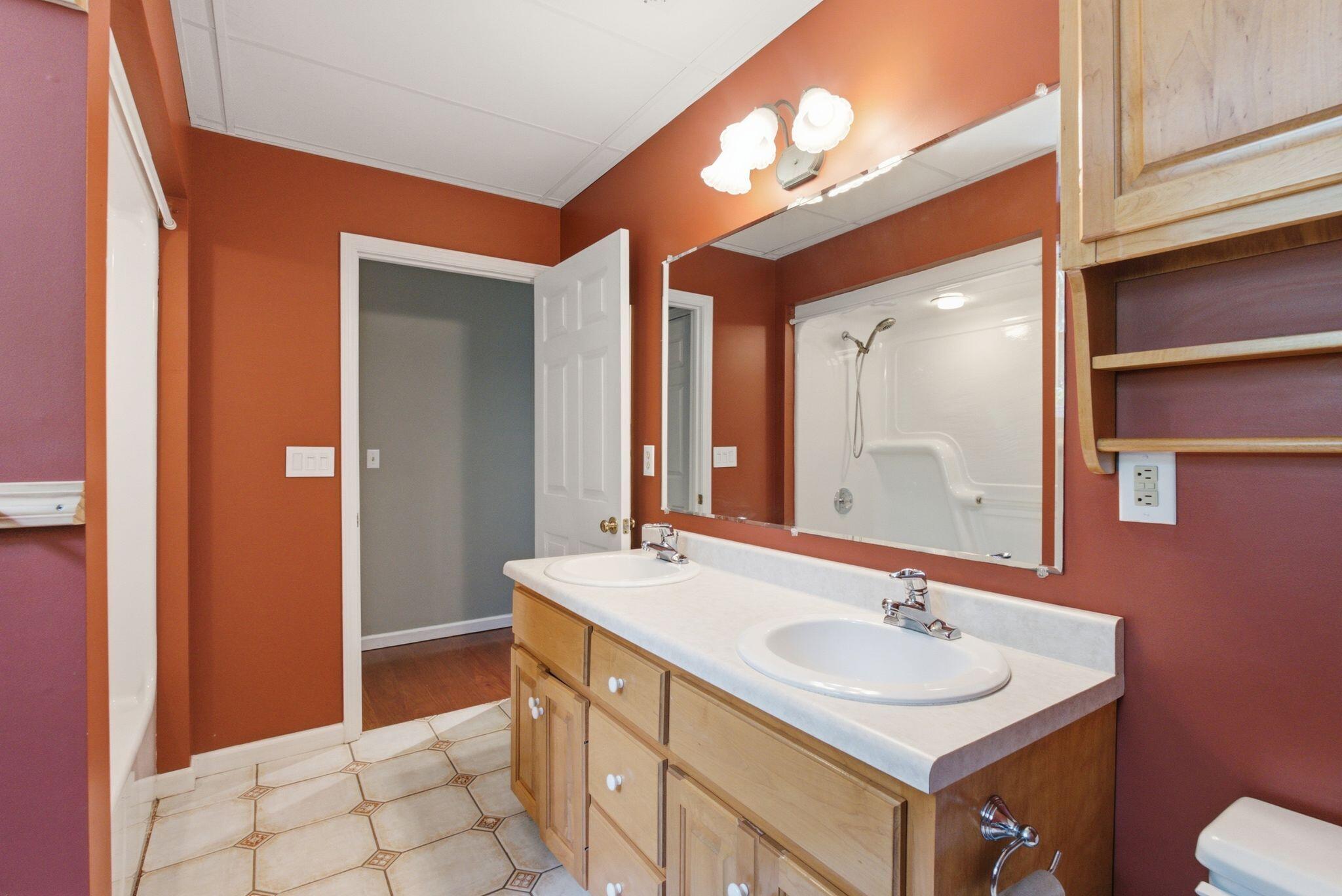 3934 Hickory Hill Drive Property Photo 70