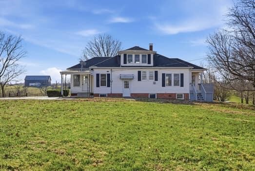 1581 Poosey Ridge Road Property Photo 2