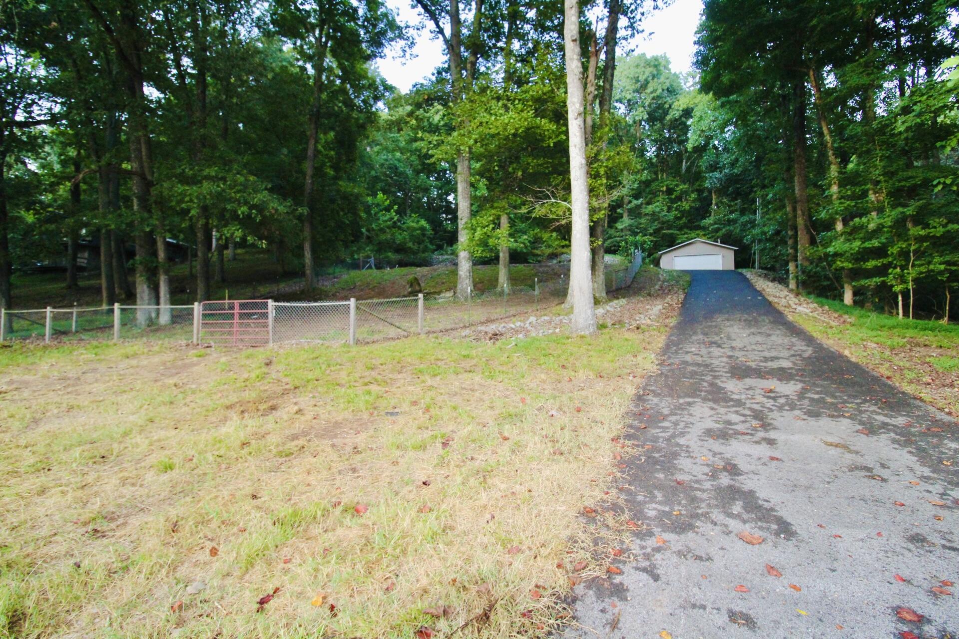 40 Oriole Drive Property Photo 1
