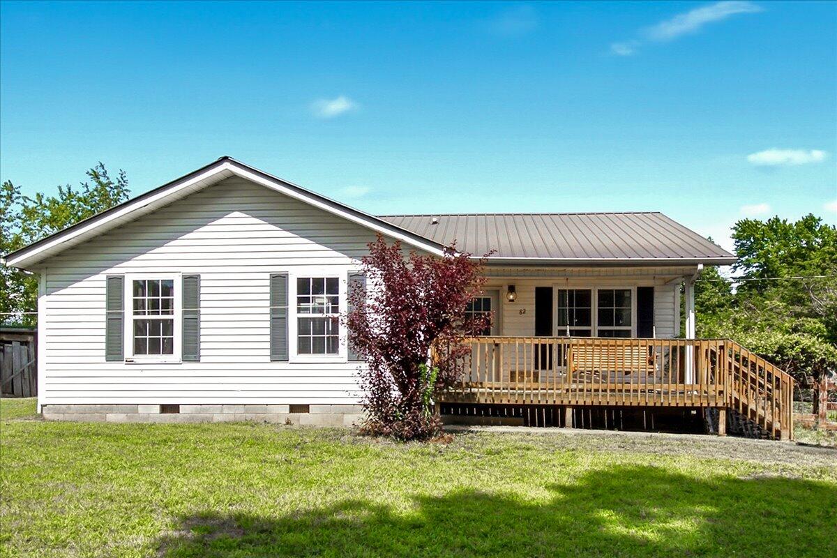 82 Hansen Road Property Photo 1