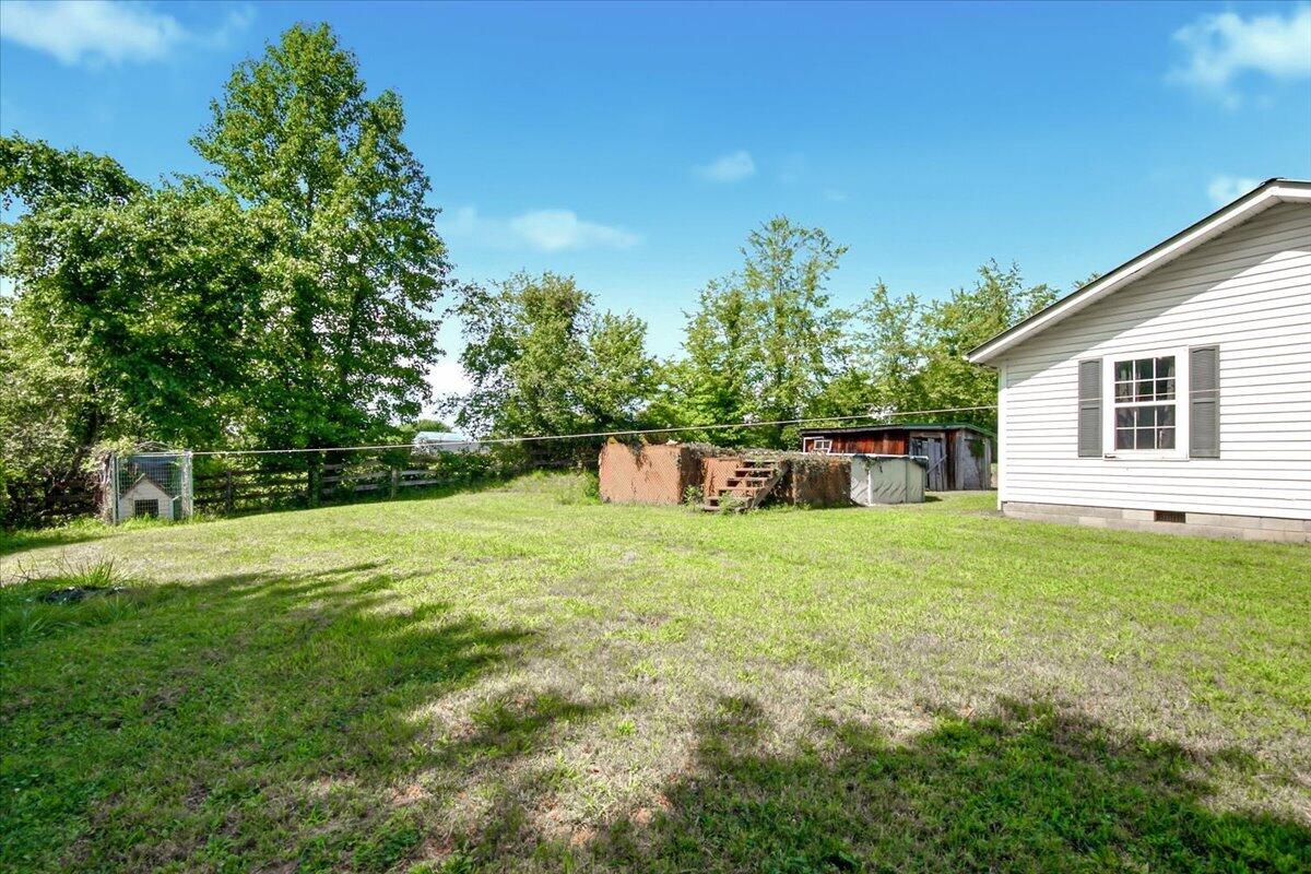 82 Hansen Road Property Photo 3