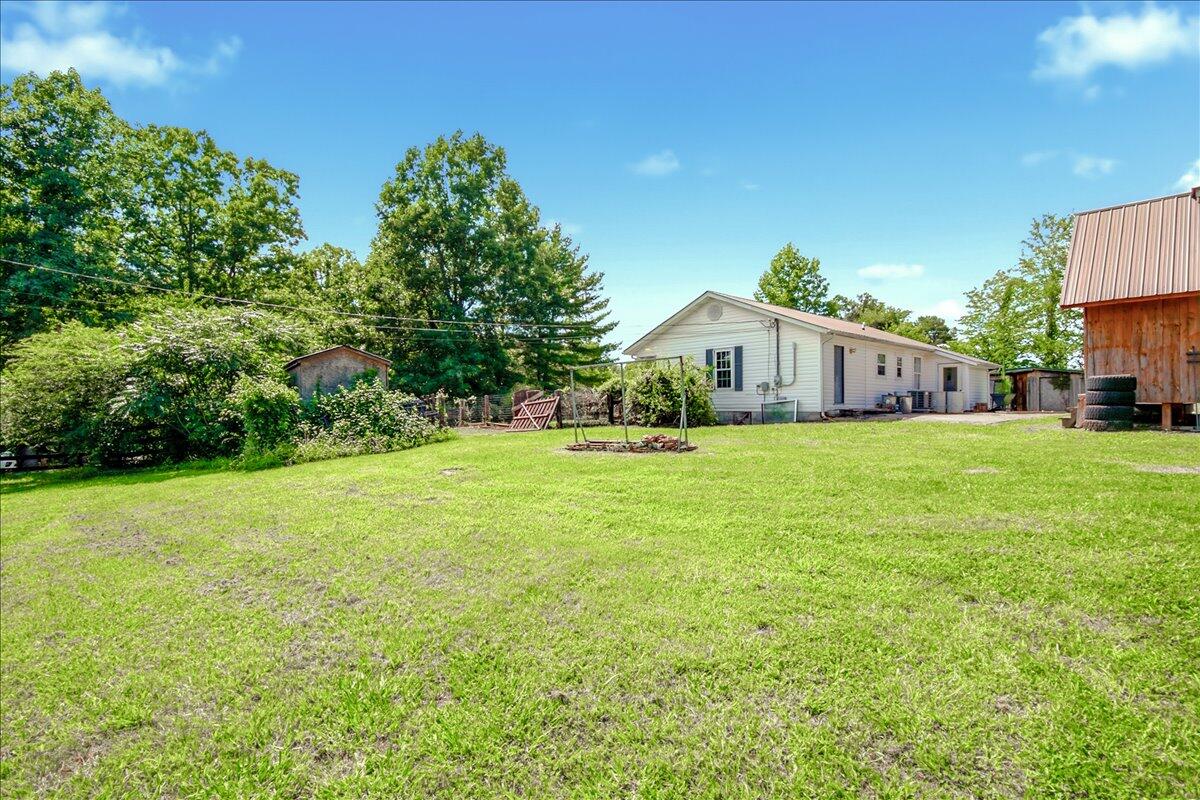82 Hansen Road Property Photo 8