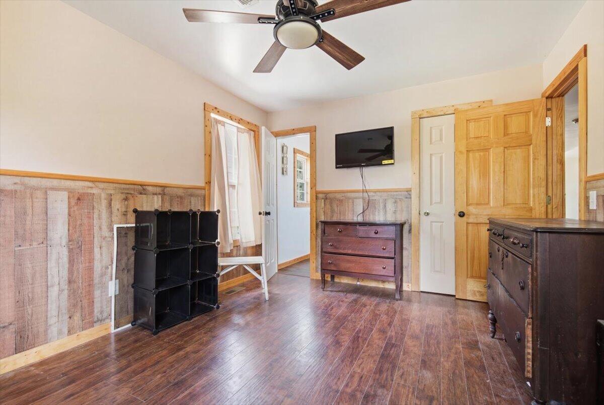 82 Hansen Road Property Photo 24