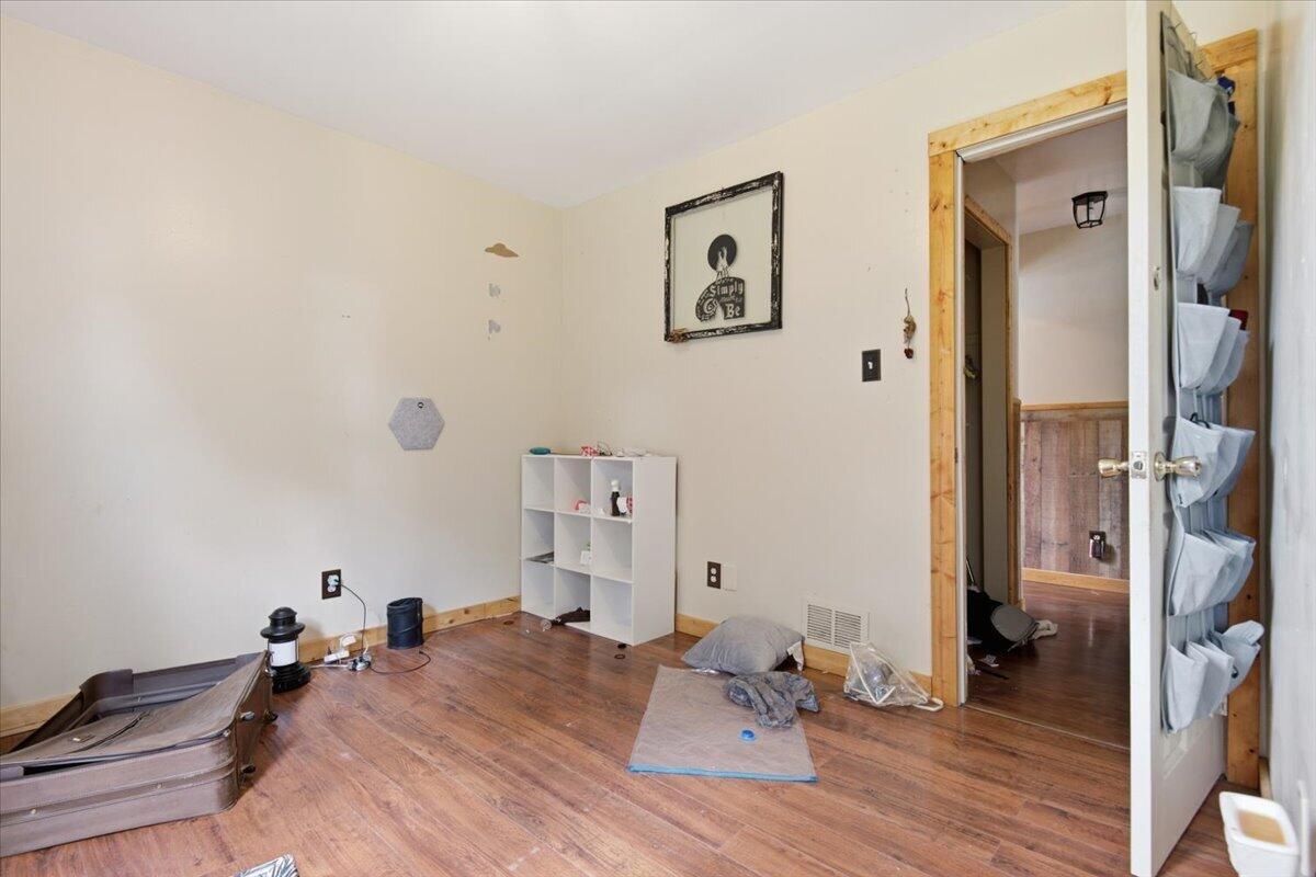 82 Hansen Road Property Photo 28