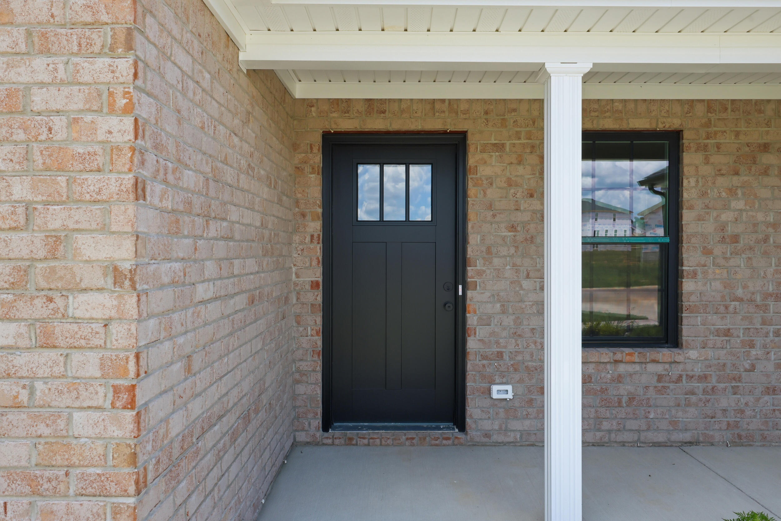 327 Mohegan Trail Property Photo 4