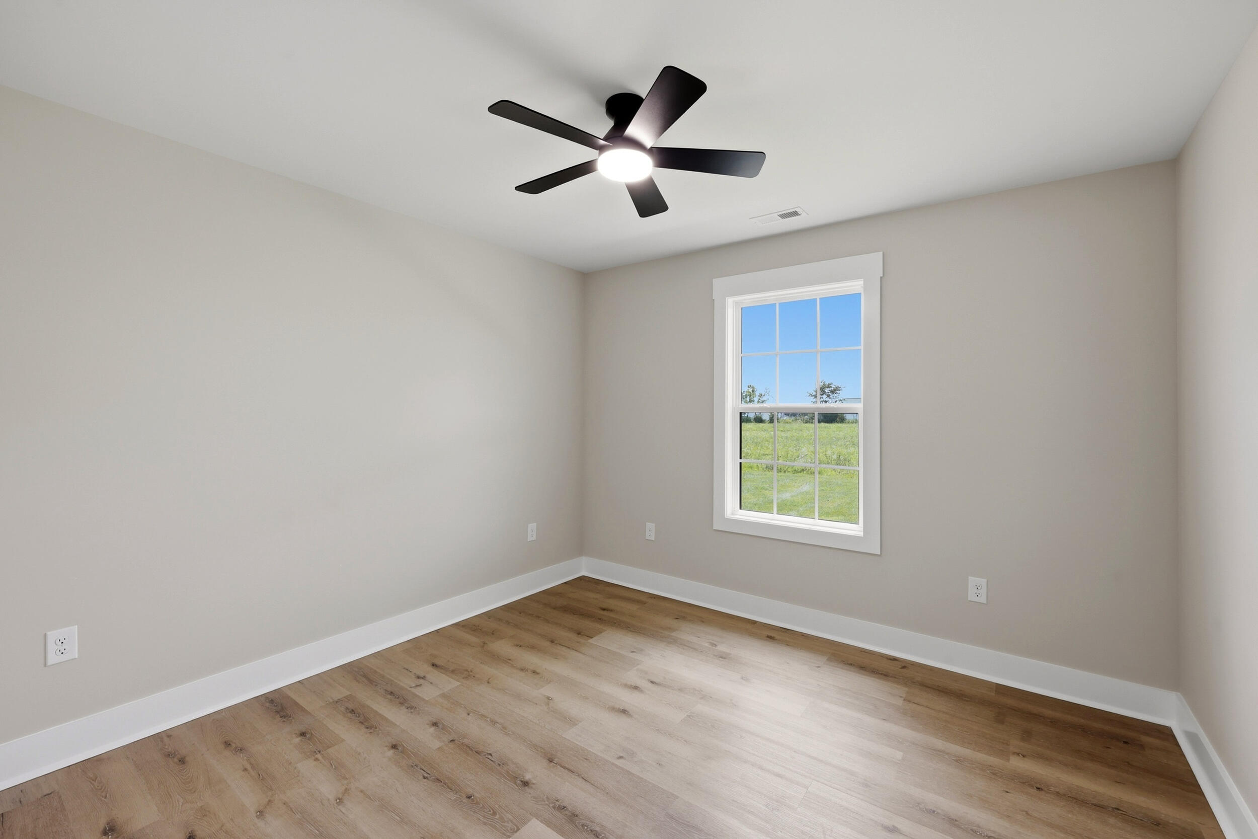 327 Mohegan Trail Property Photo 17