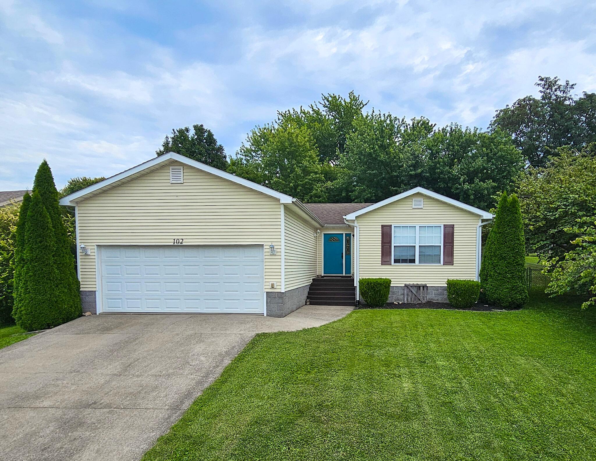 102 Fox Chase Property Photo 1