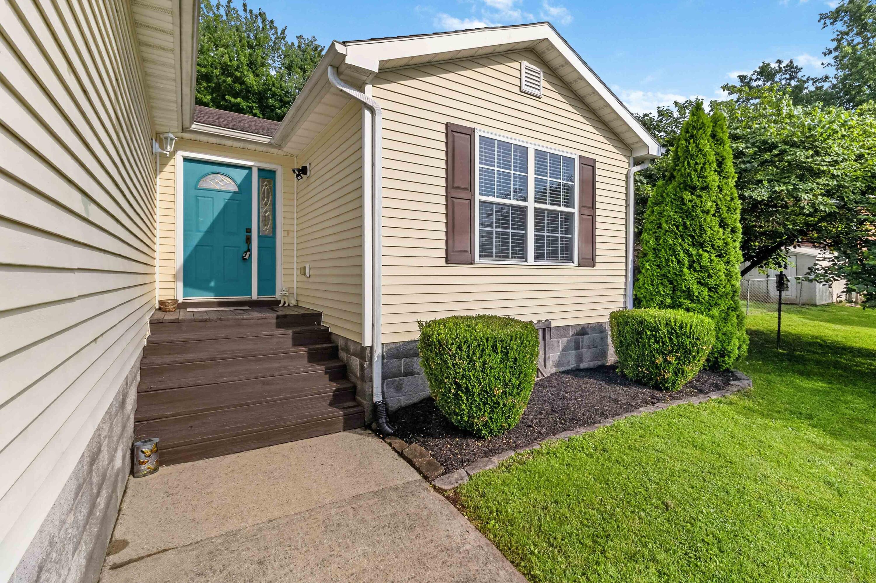 102 Fox Chase Property Photo 4