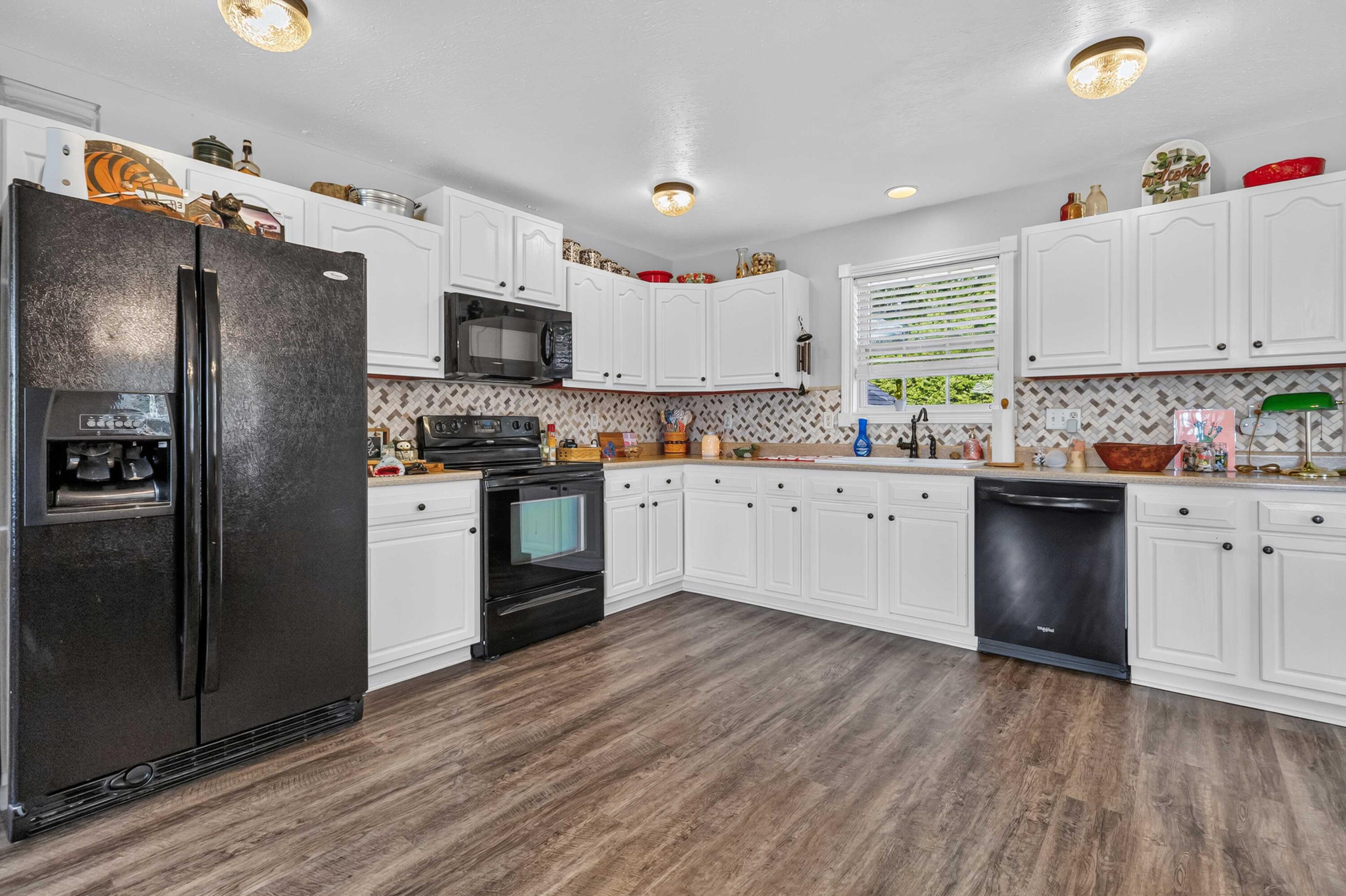 102 Fox Chase Property Photo 10