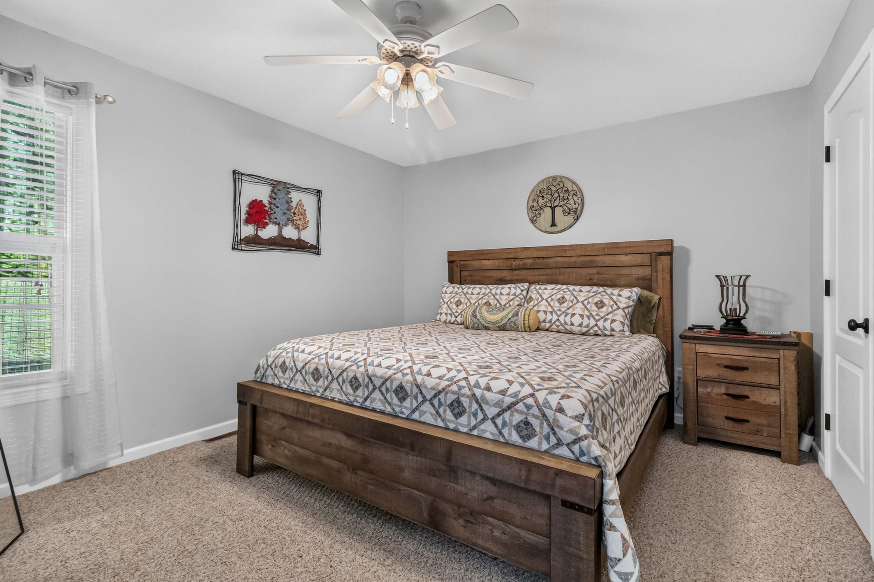 102 Fox Chase Property Photo 22