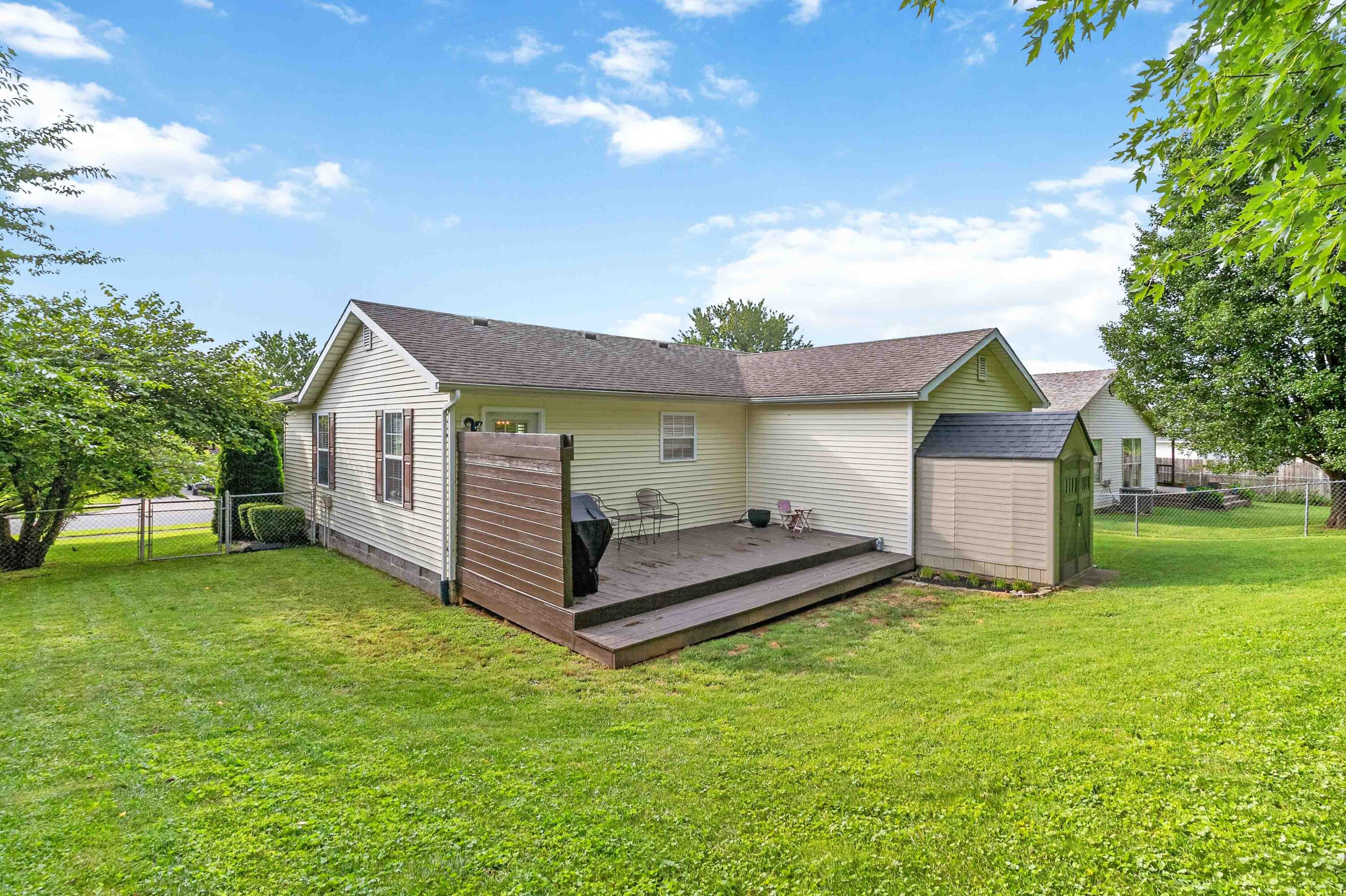 102 Fox Chase Property Photo 29
