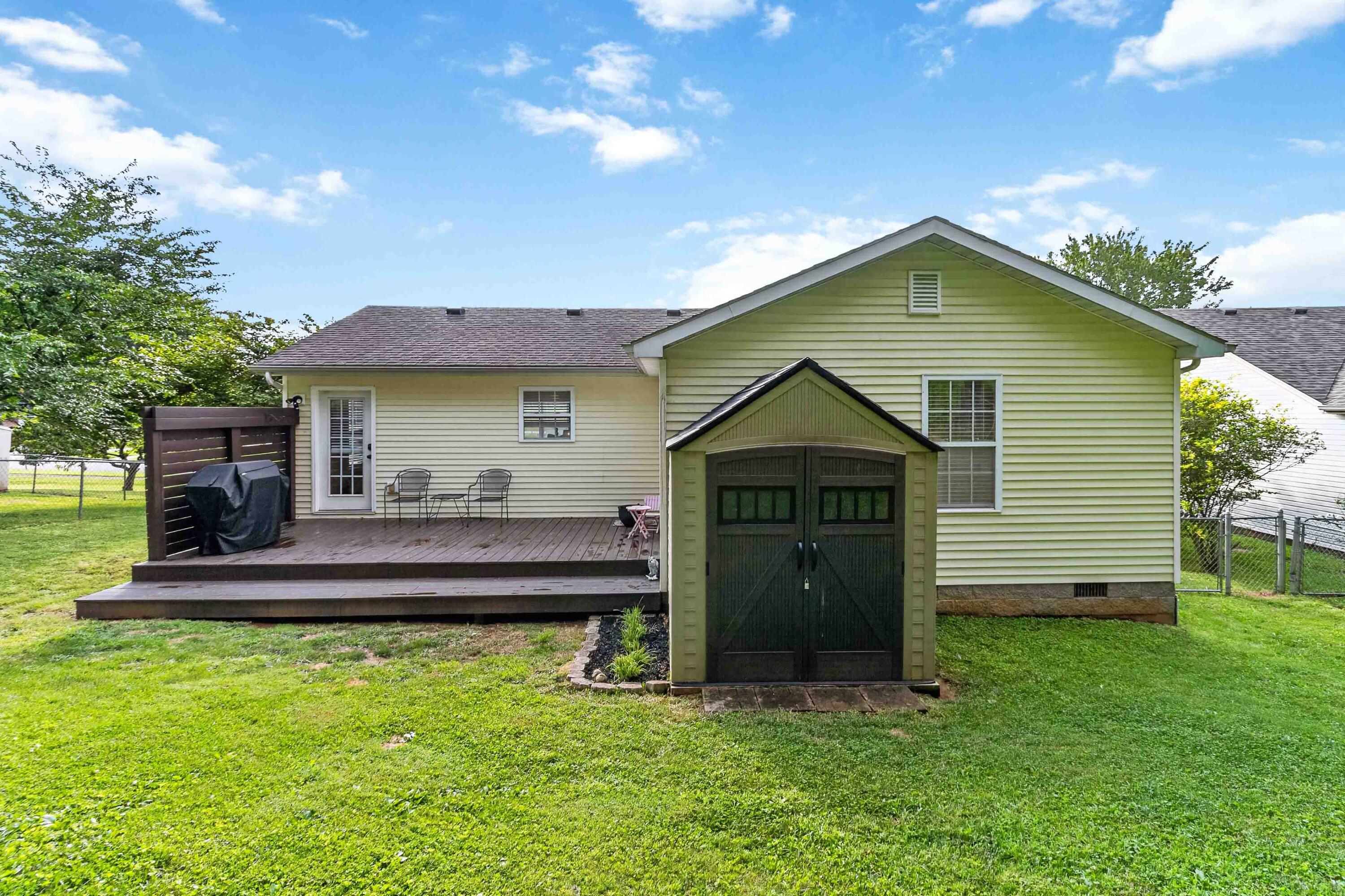 102 Fox Chase Property Photo 30