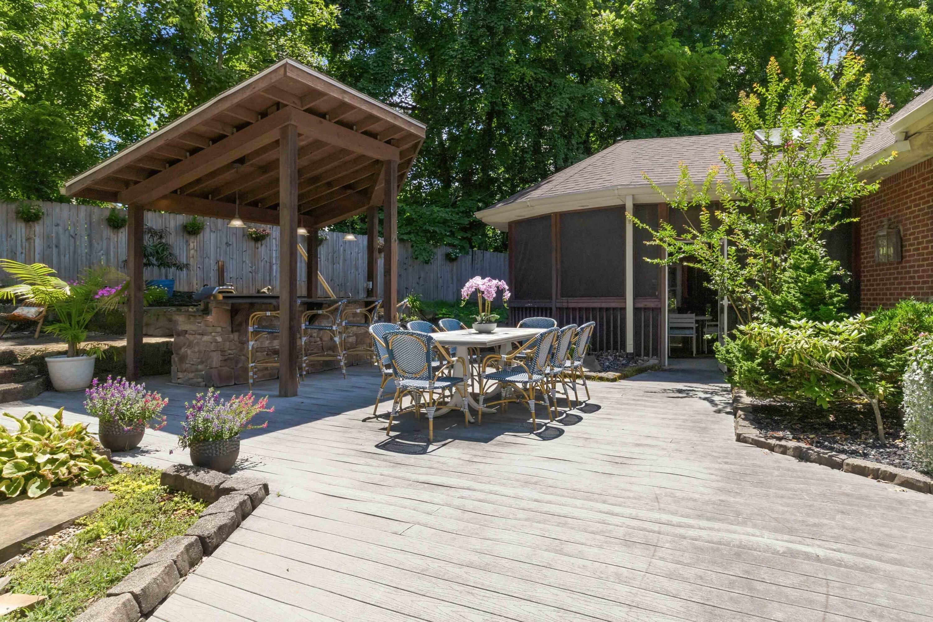 425 Woodside Drive Property Photo 13