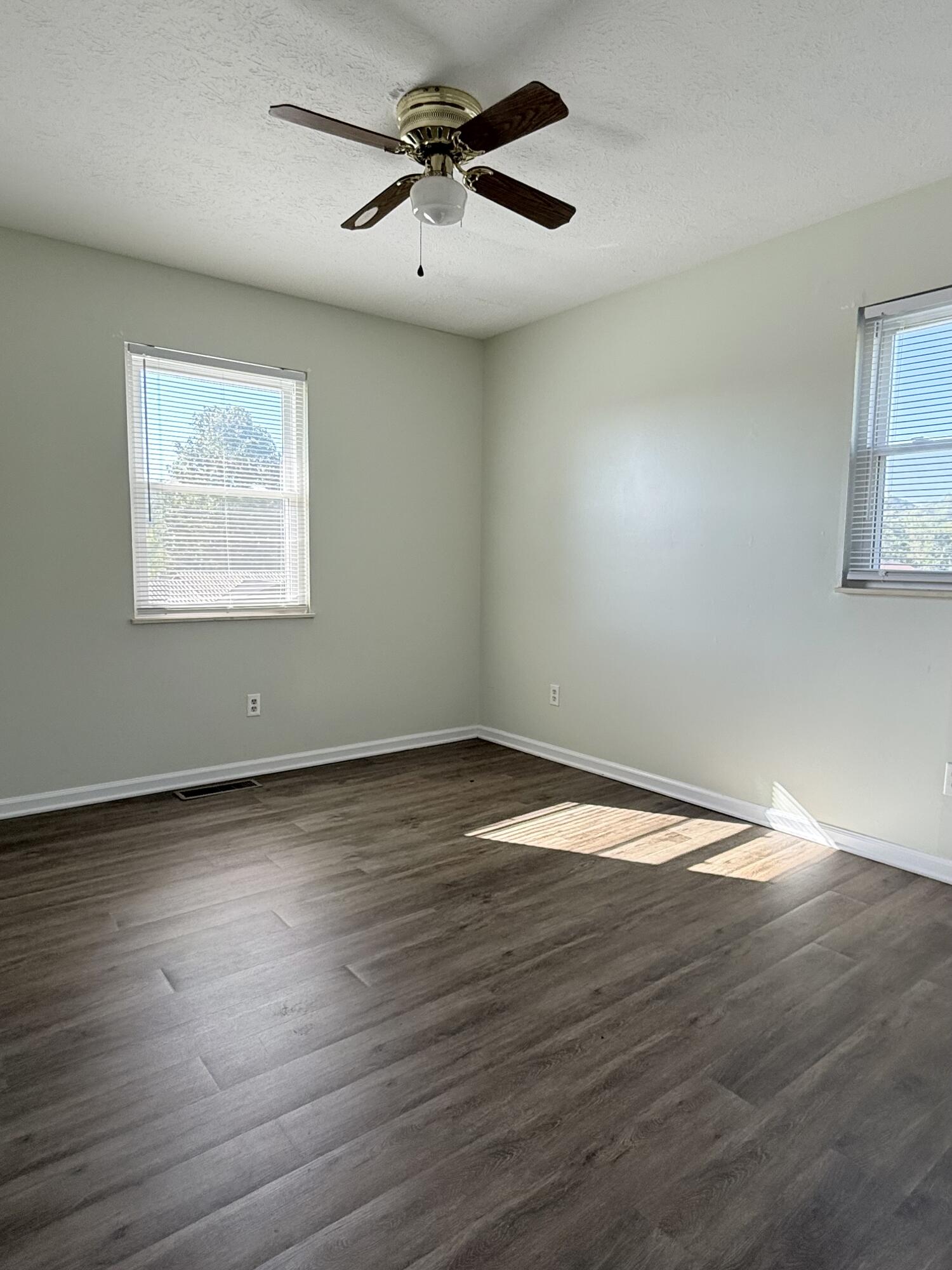 10 Poplar Lane Property Photo 18