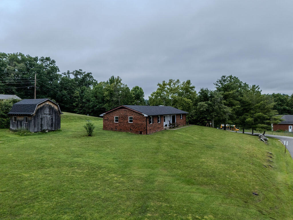 10 Poplar Lane Property Photo 42