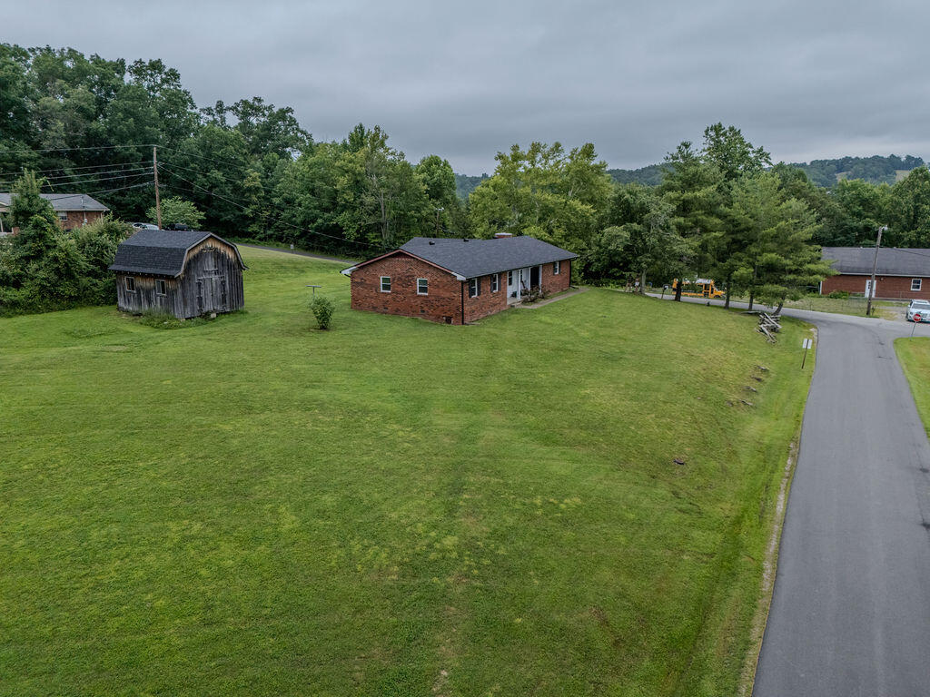 10 Poplar Lane Property Photo 43