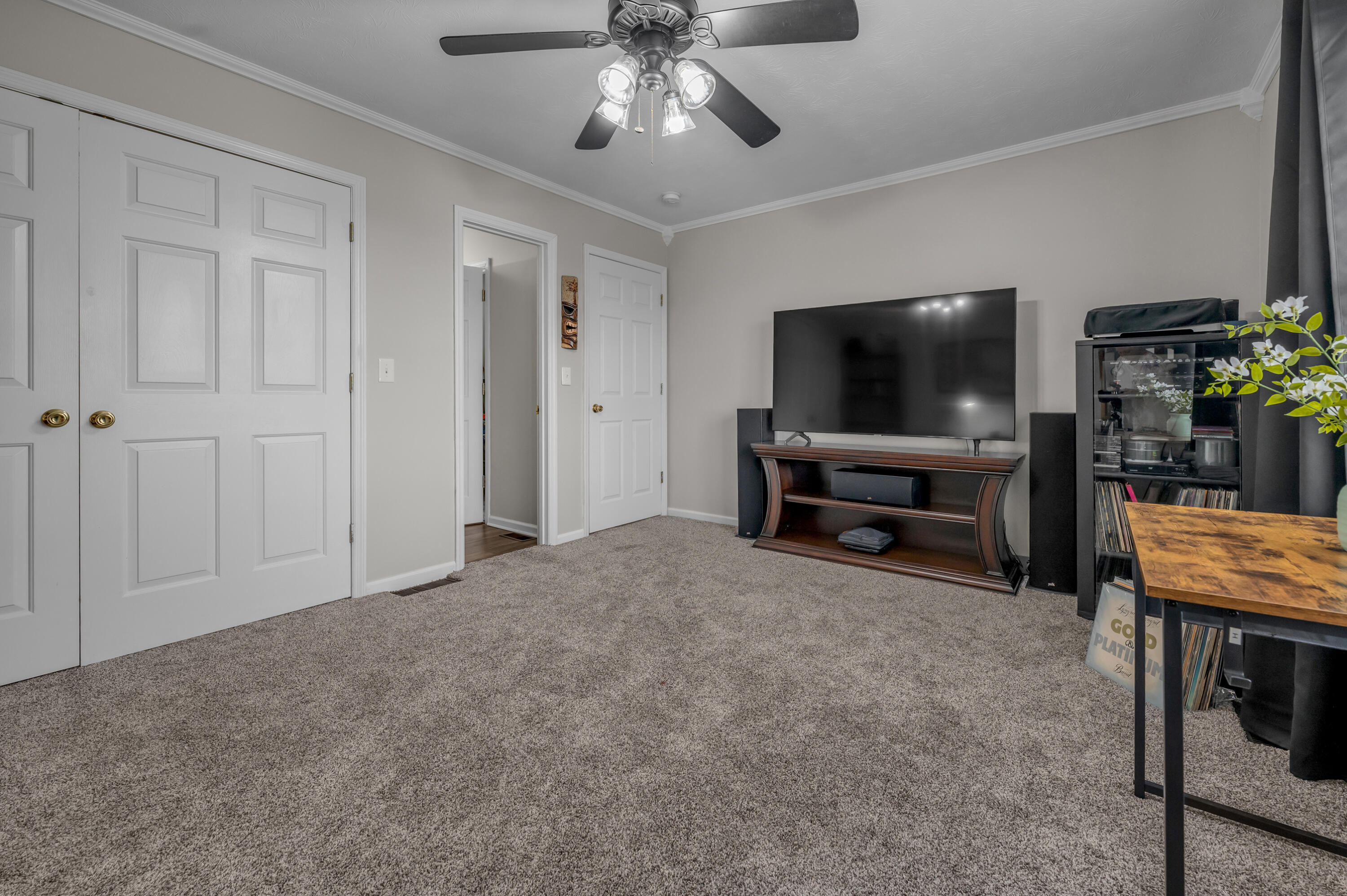 1000 Walnut Grove Circle Property Photo 30