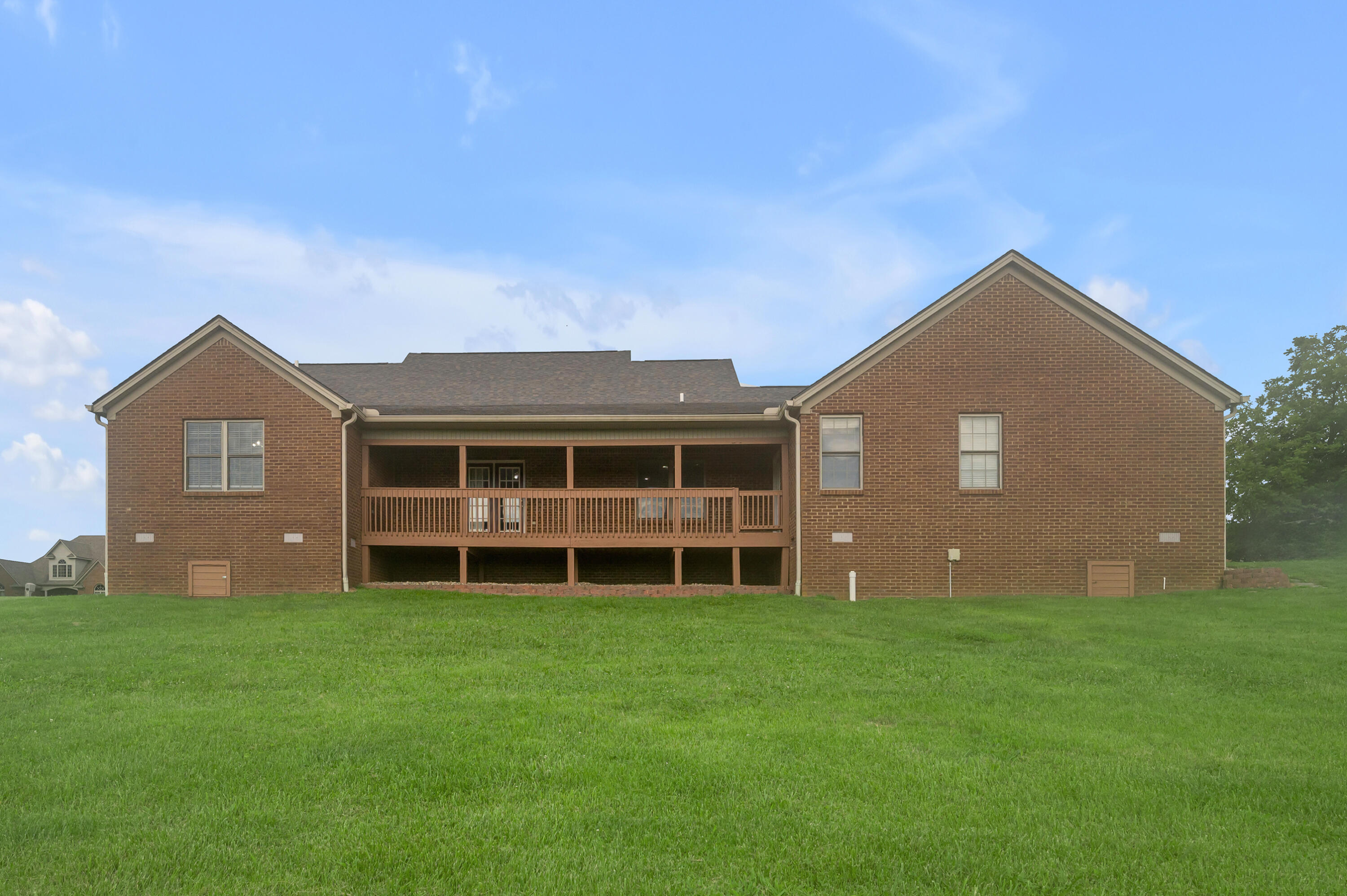1000 Walnut Grove Circle Property Photo 40