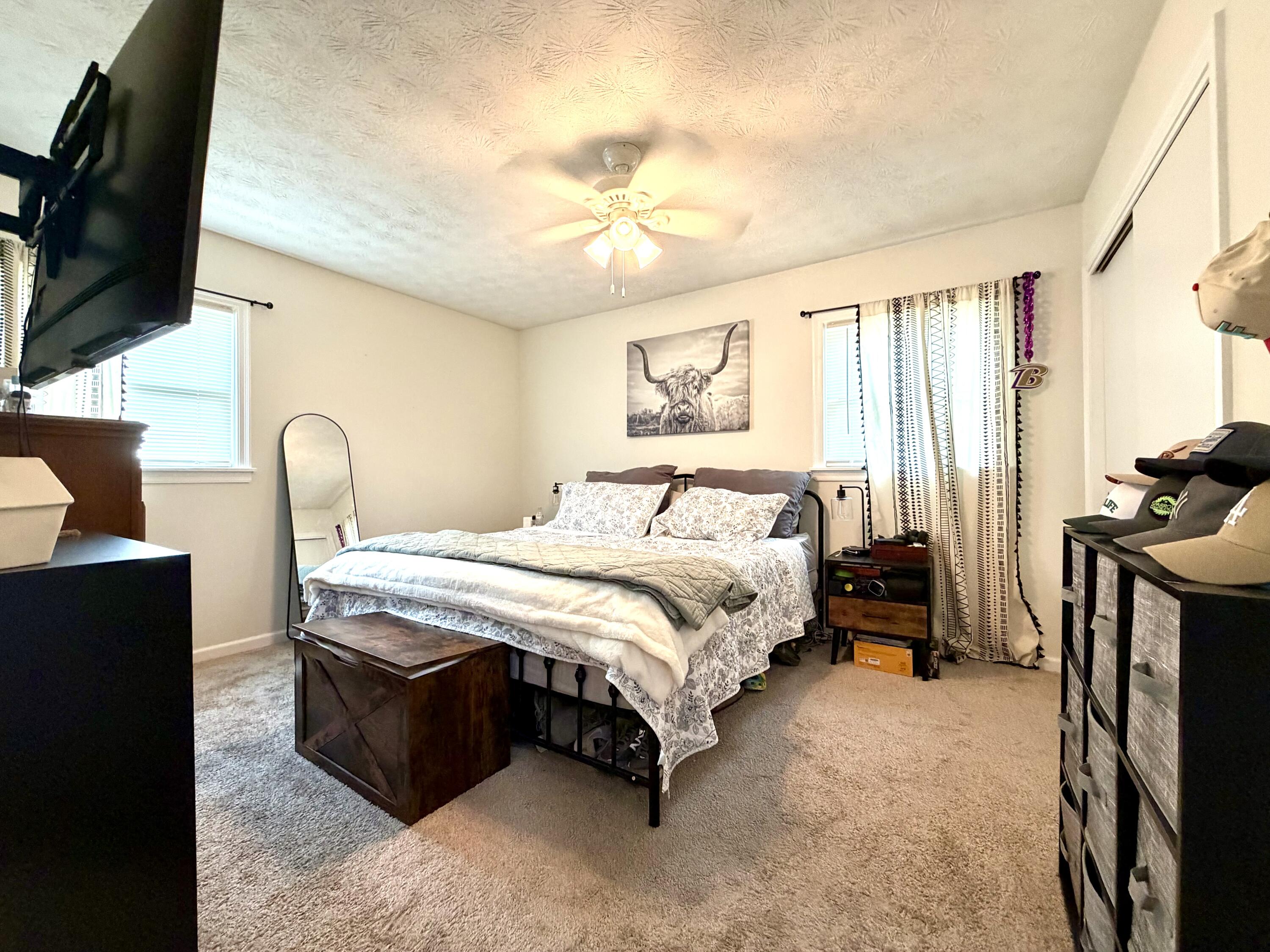404 College Manor Property Photo 16
