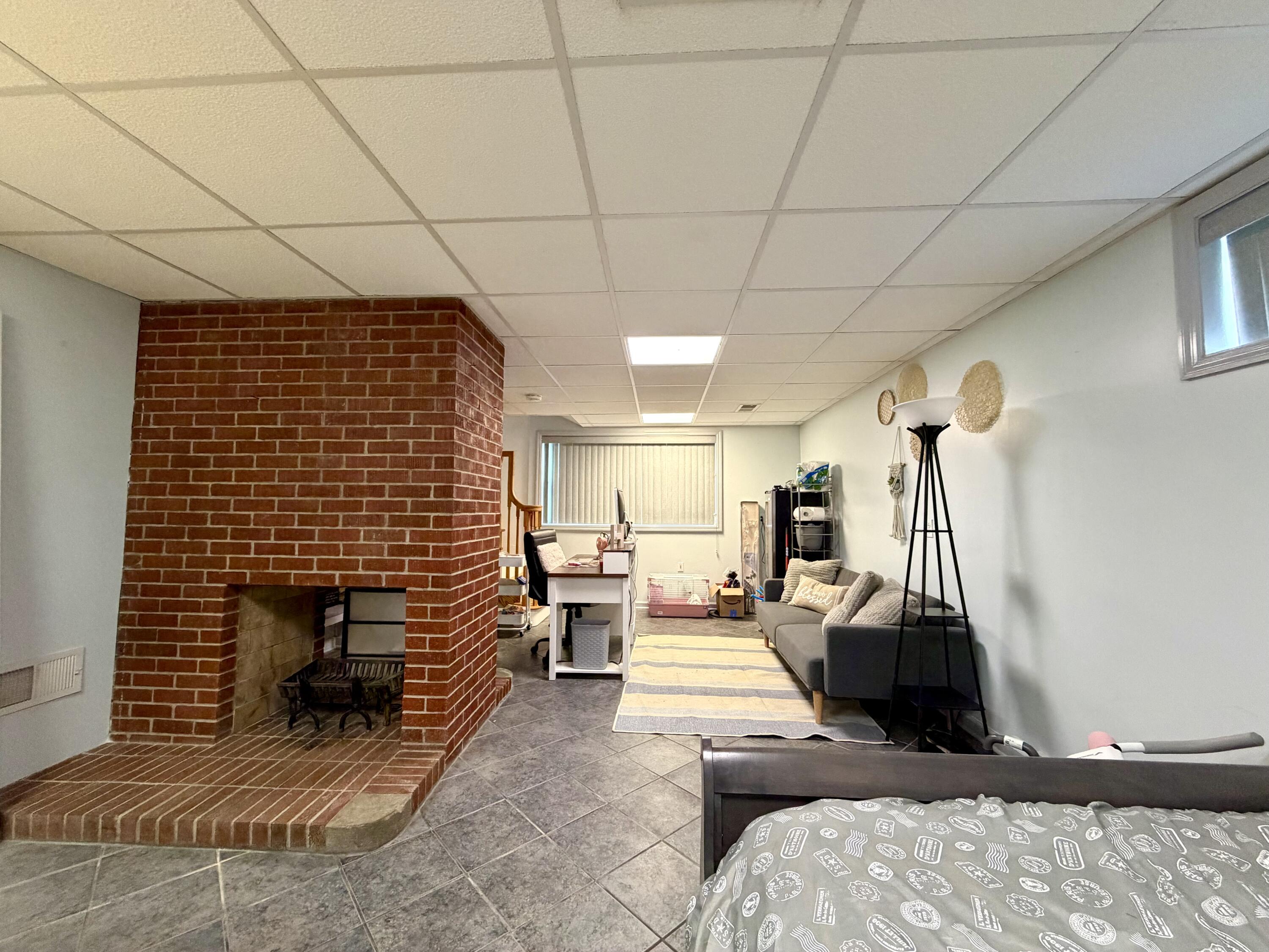 404 College Manor Property Photo 22