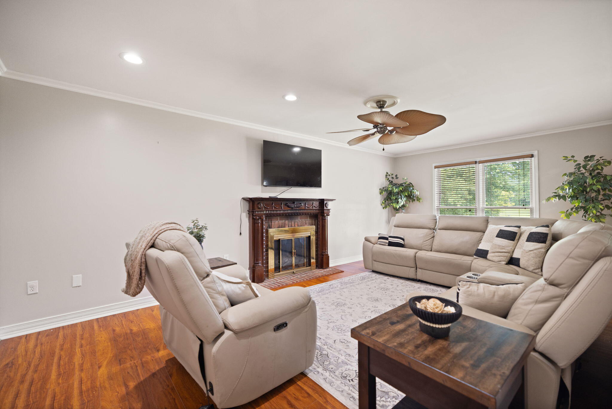 111 S Maplewood Drive Property Photo 14