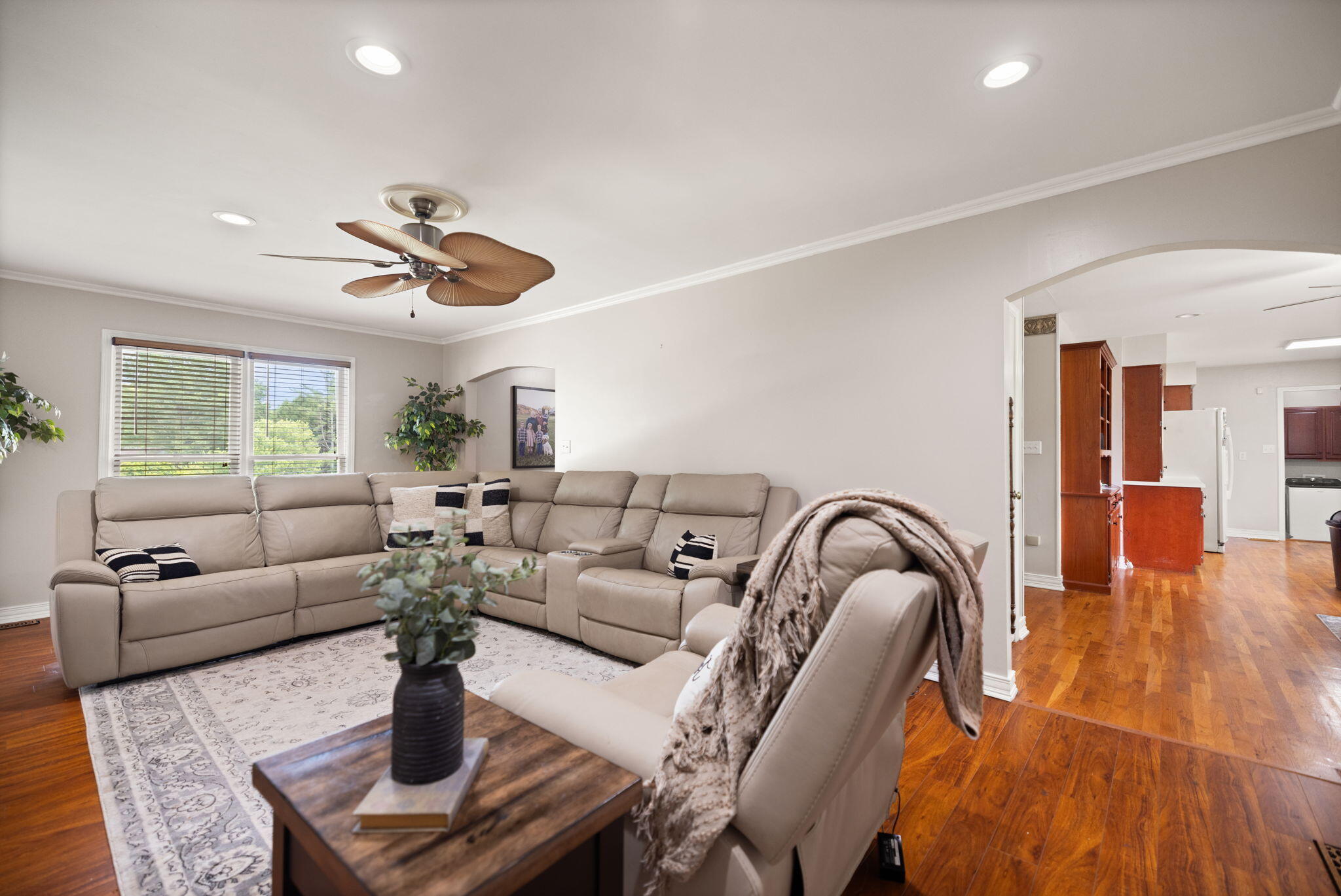111 S Maplewood Drive Property Photo 16