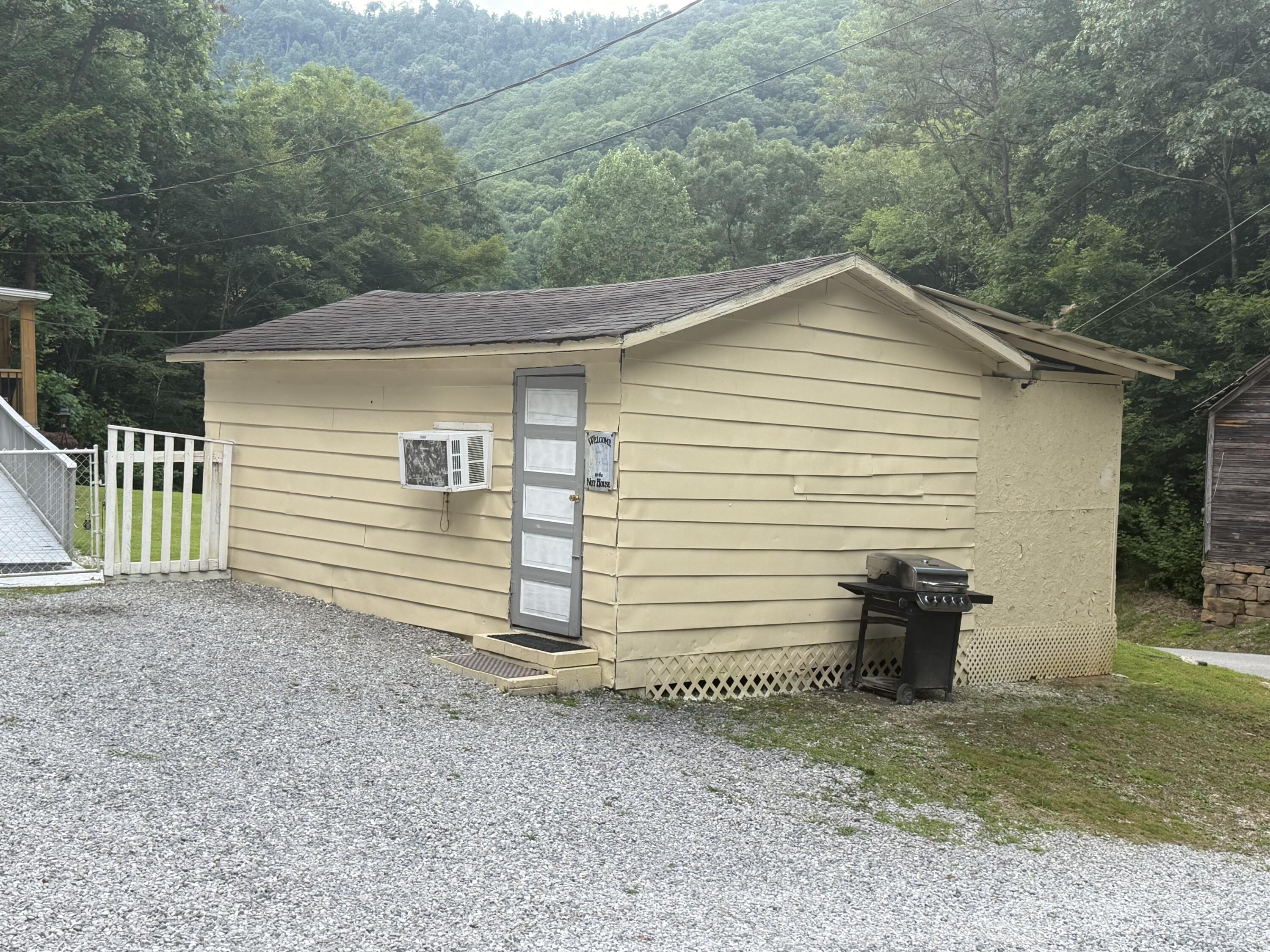 60 Beech Grove Lane Property Photo 4