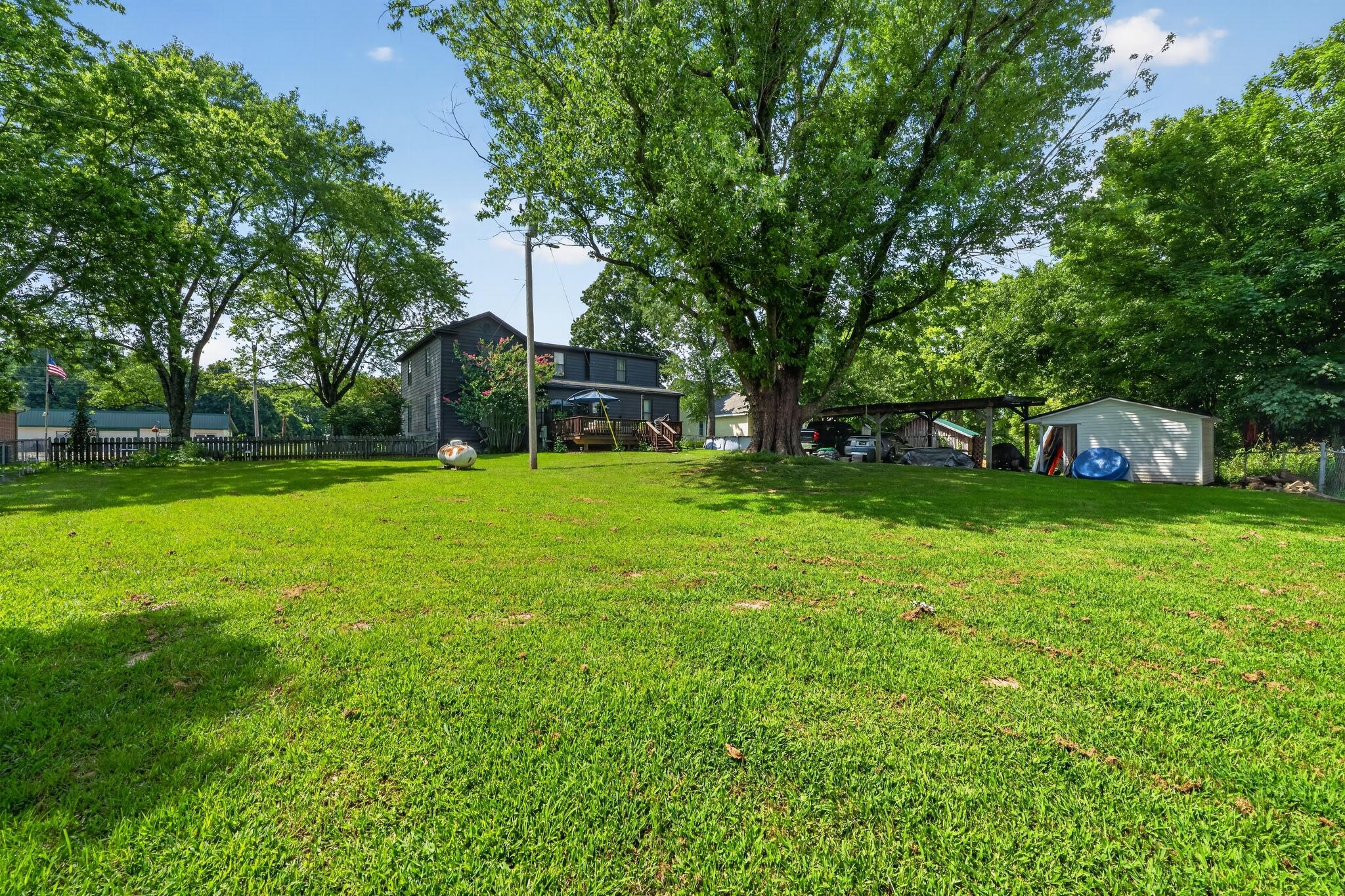 425 Main Street Property Photo 8