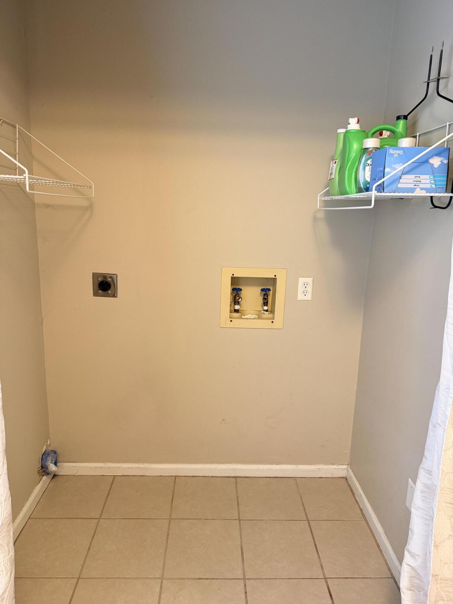 1658 Foxhaven Drive 3 Property Photo 20