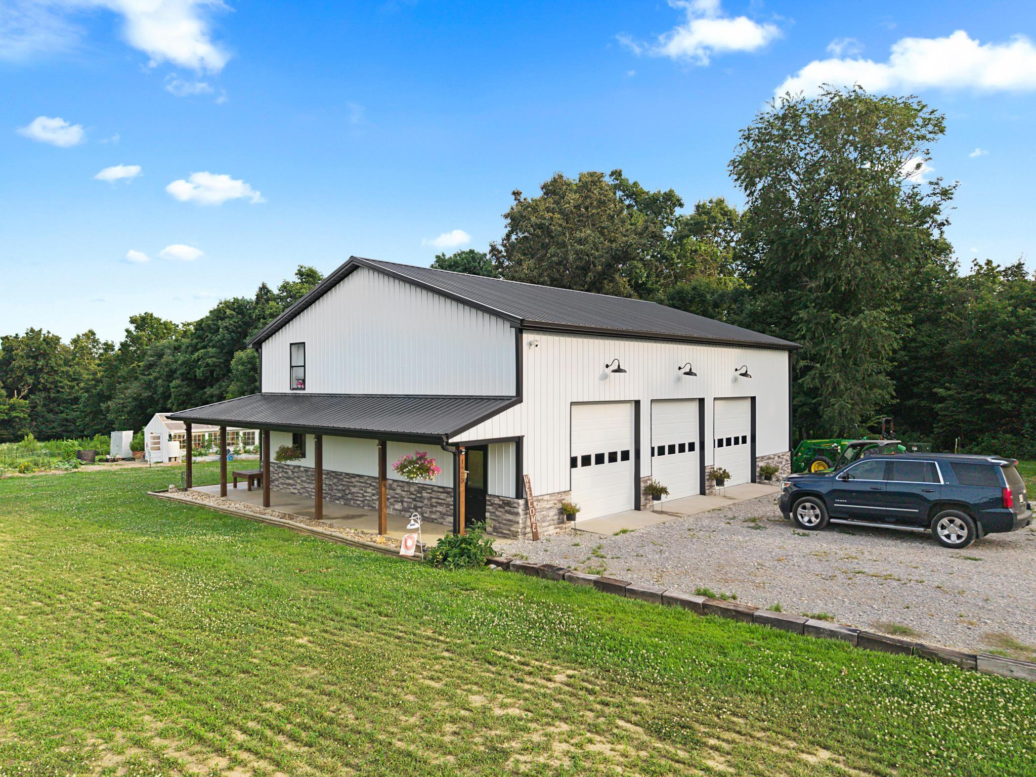1923 Bush Road Property Photo 4