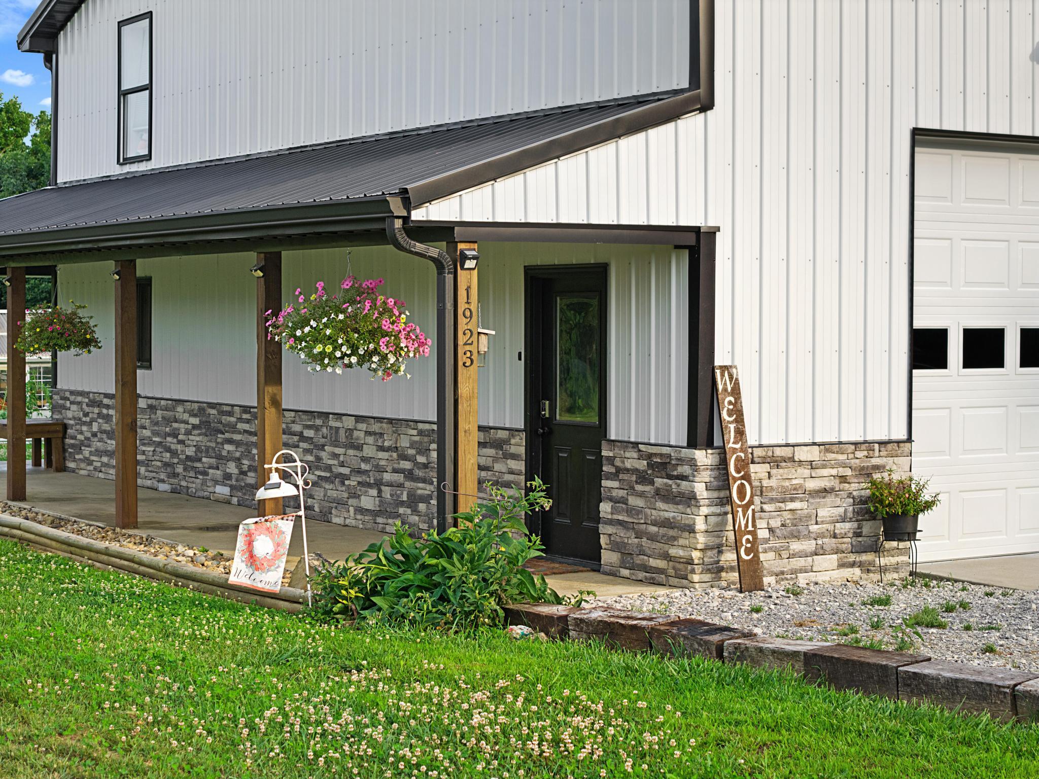 1923 Bush Road Property Photo 8