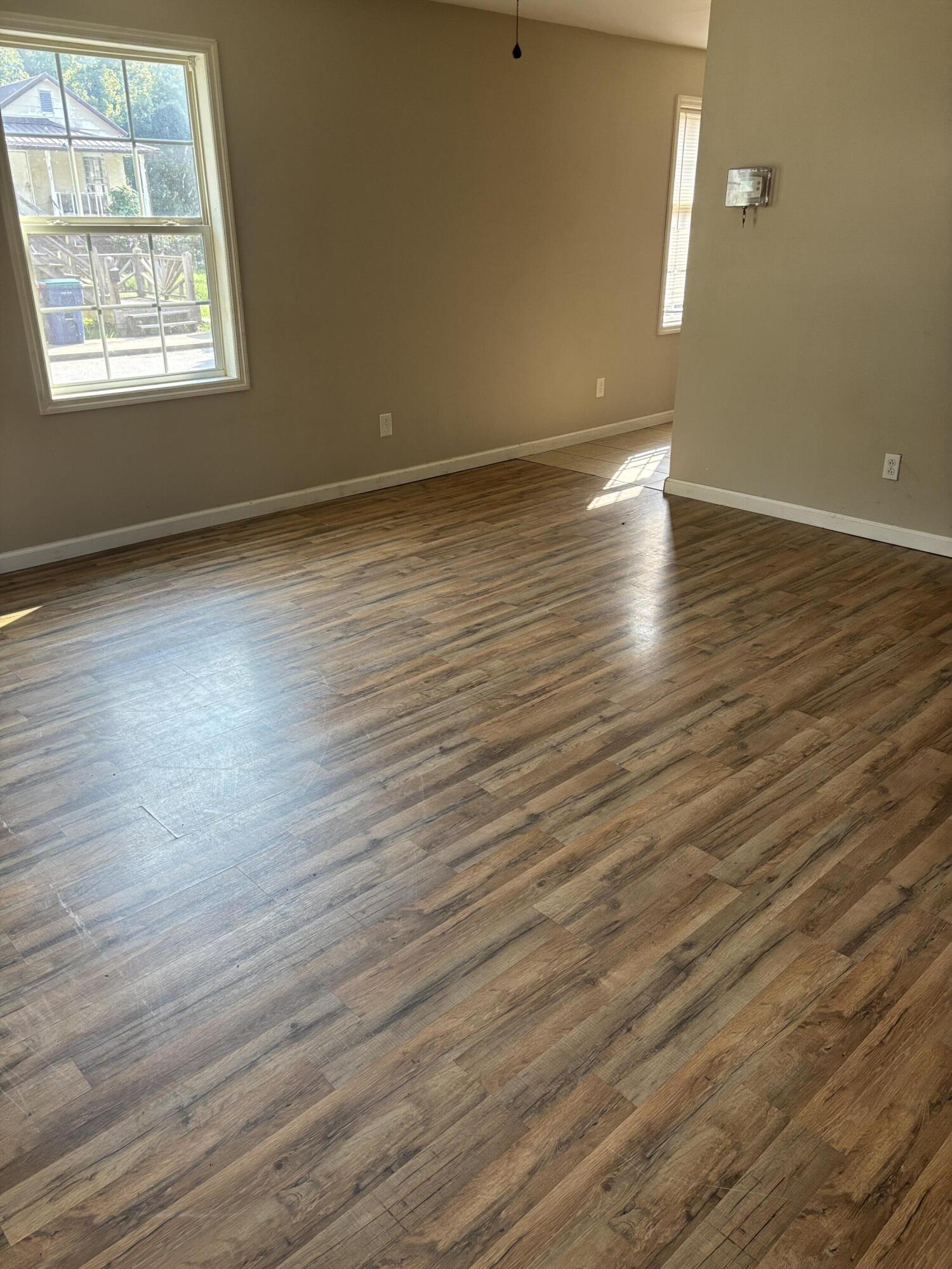 306 3rd Street Property Photo 9