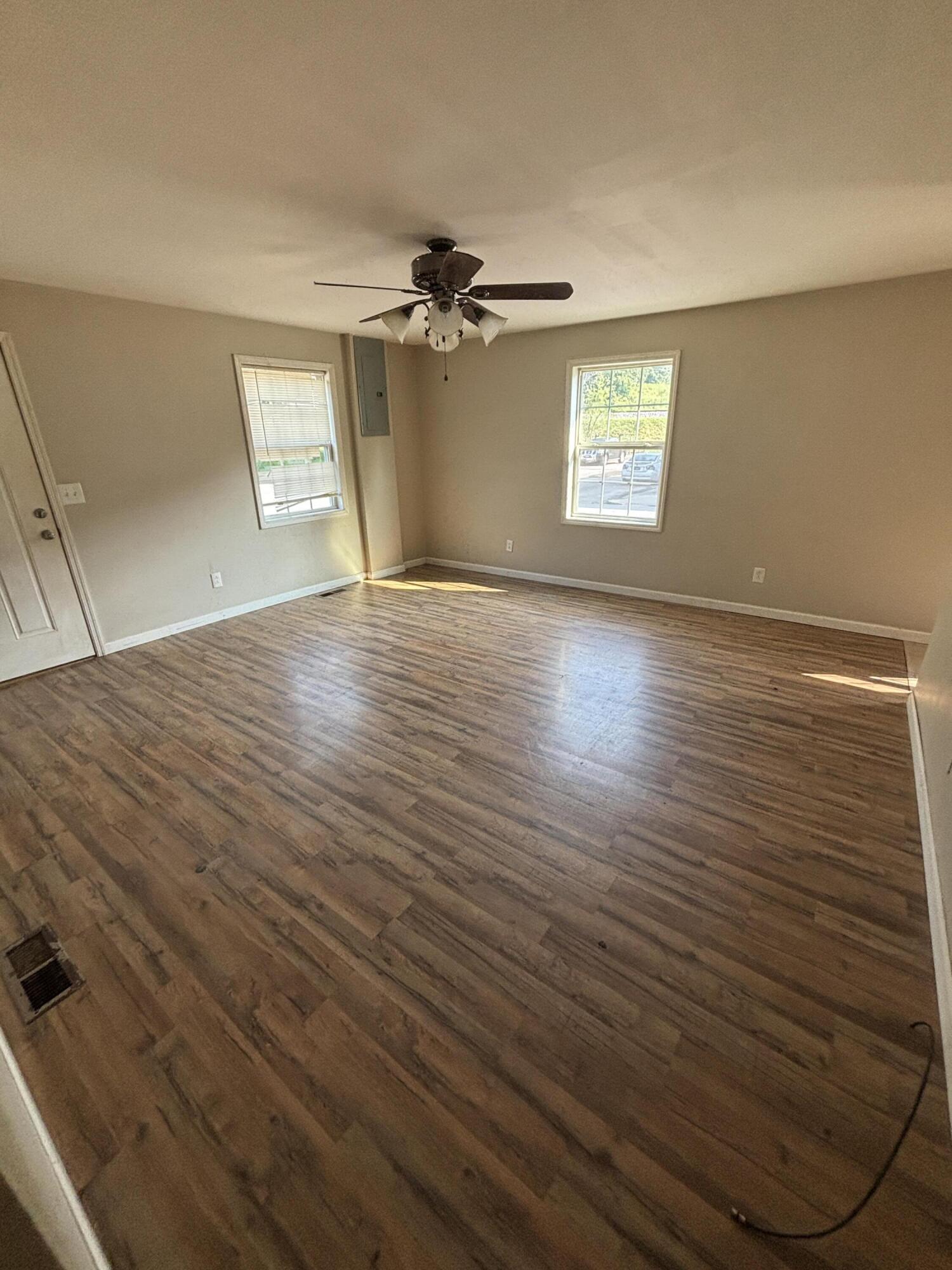 306 3rd Street Property Photo 15