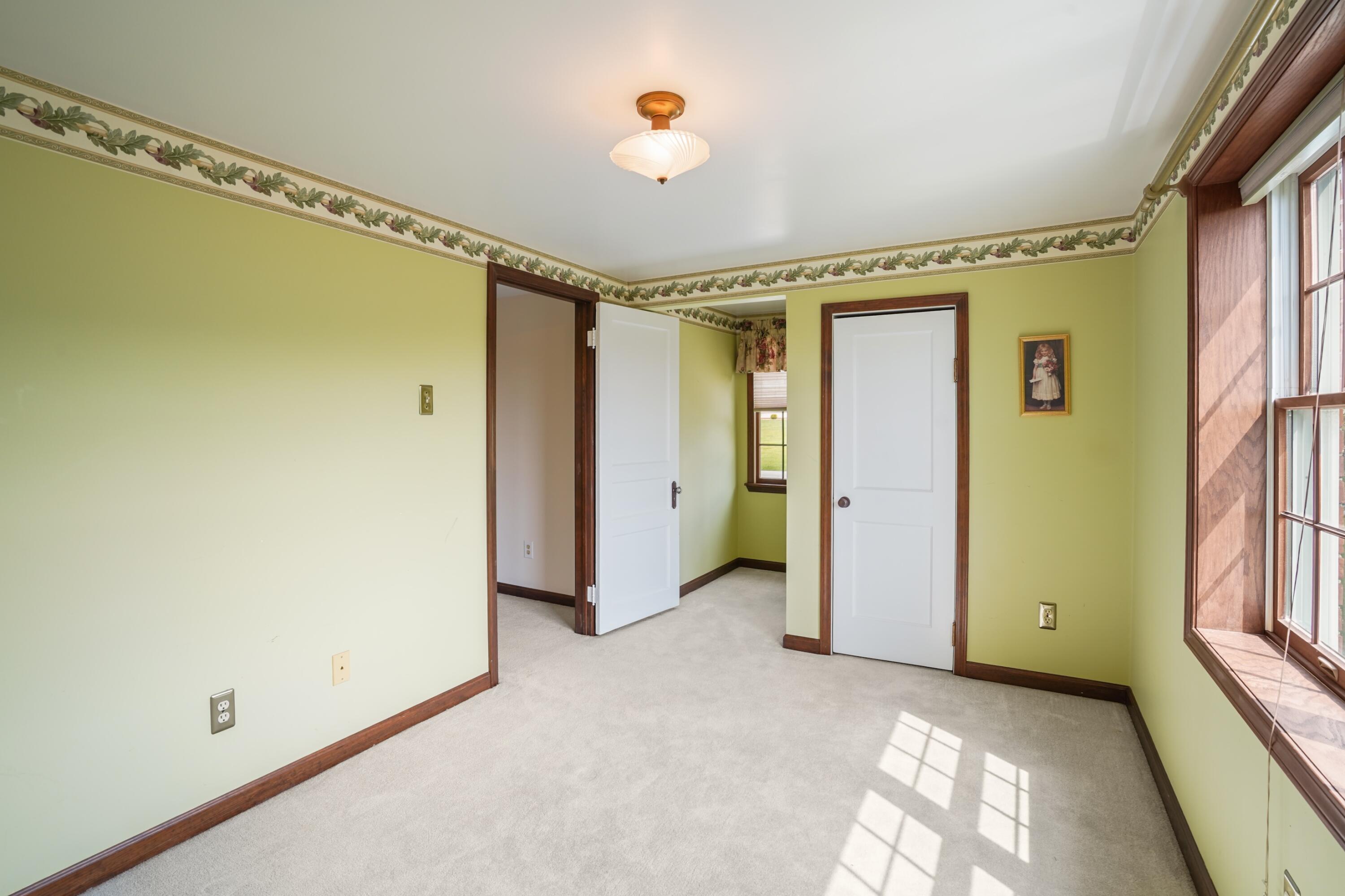 507 Newton Street Property Photo 19