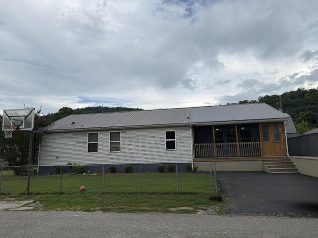 275 Burton Road