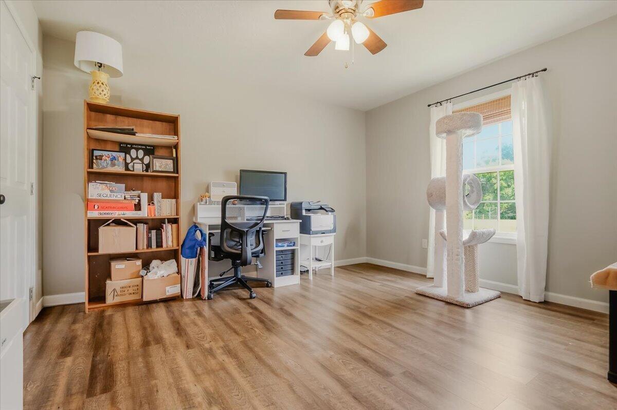 322 Mckeehans Crossing Property Photo 17