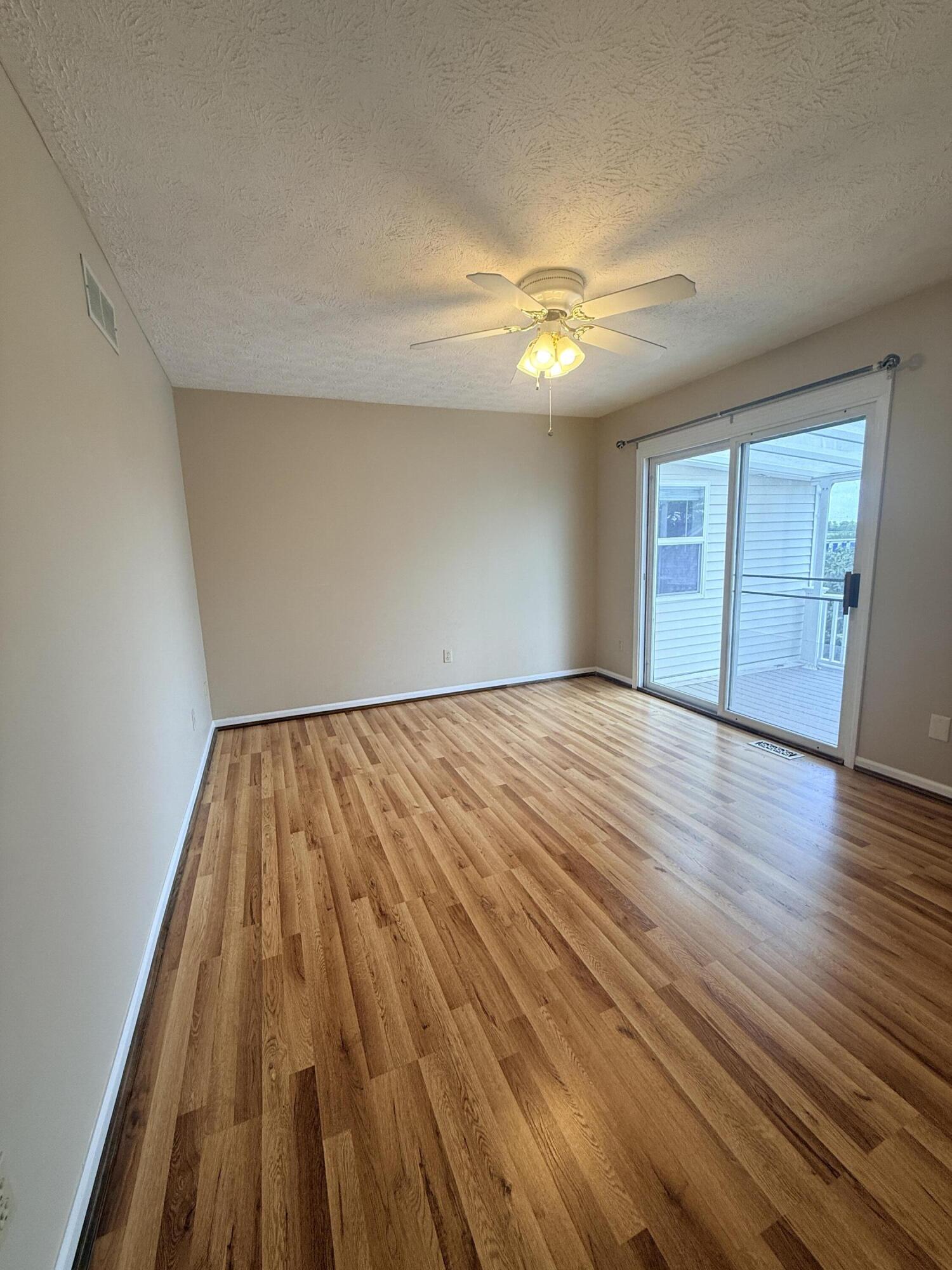 1111 Southpoint Drive Property Photo 18