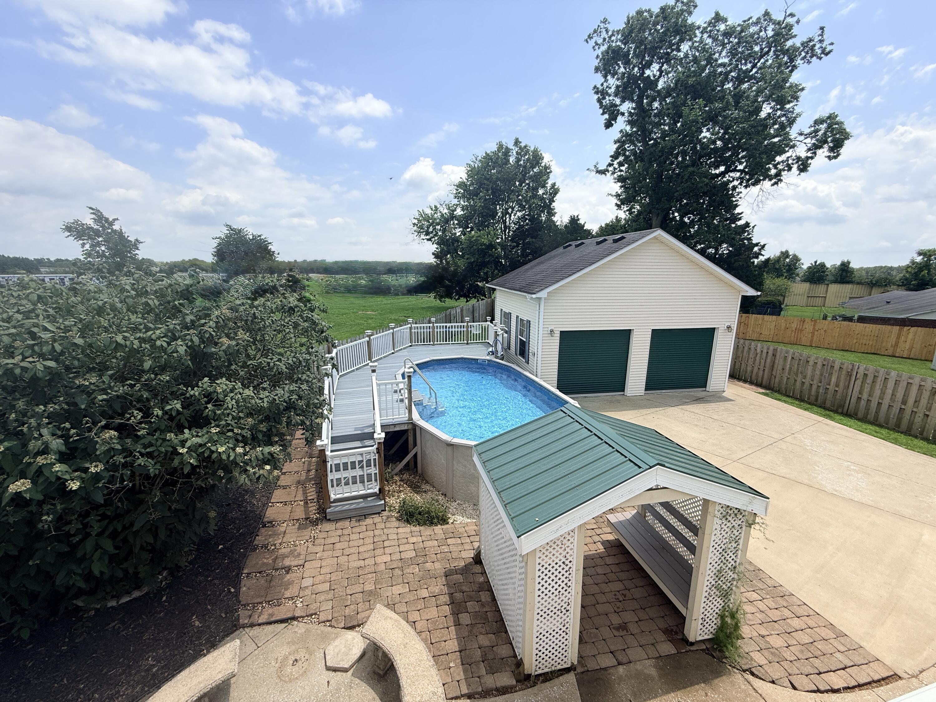 1111 Southpoint Drive Property Photo 19