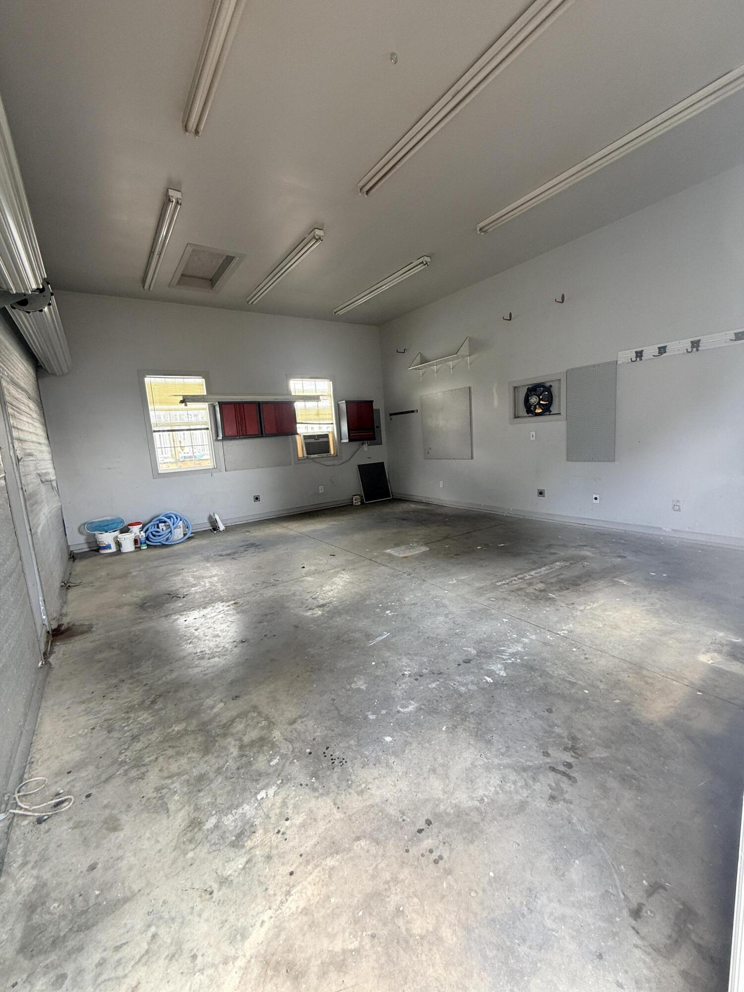 1111 Southpoint Drive Property Photo 40