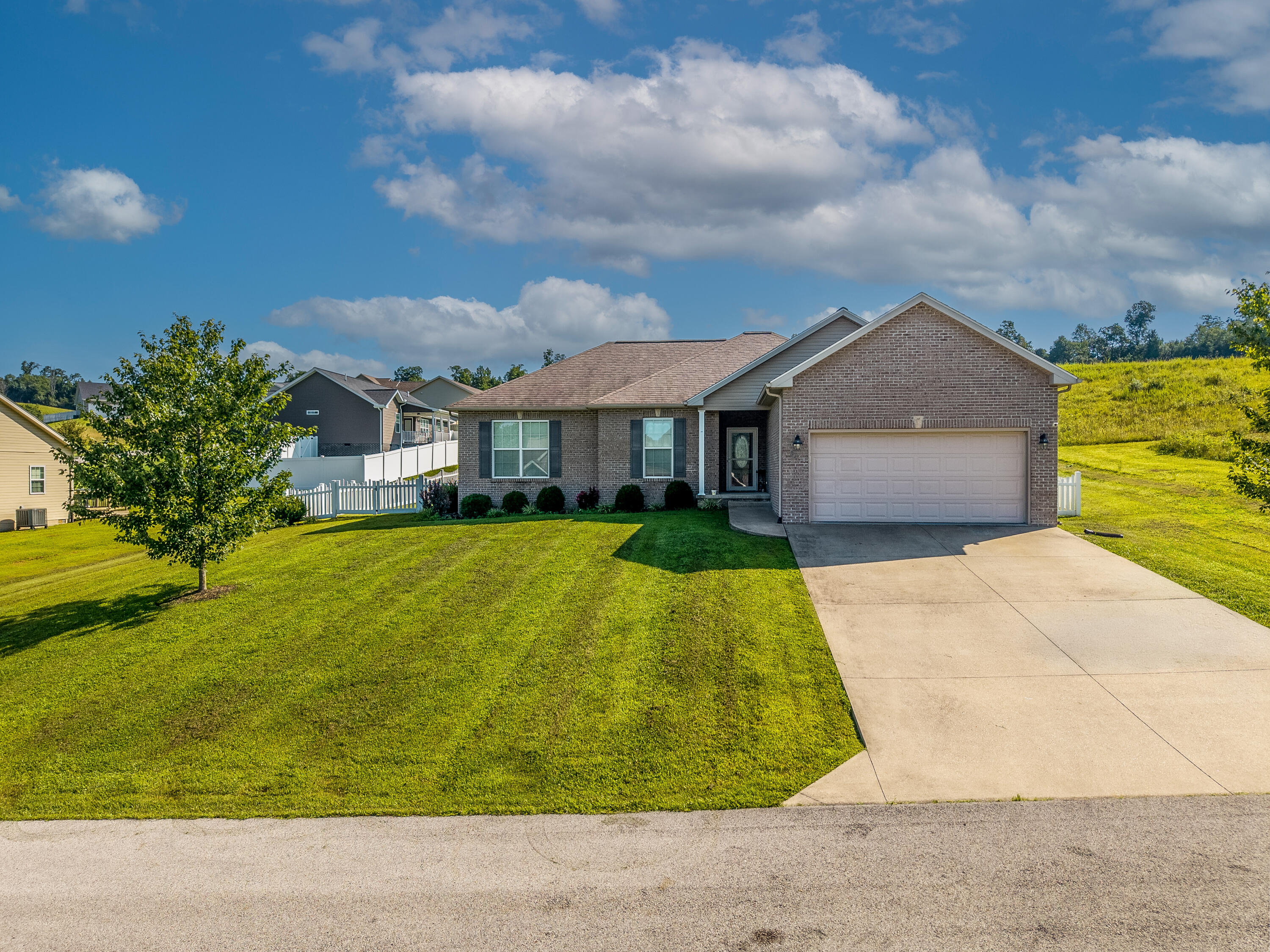 37 Grayson Drive Property Photo 1