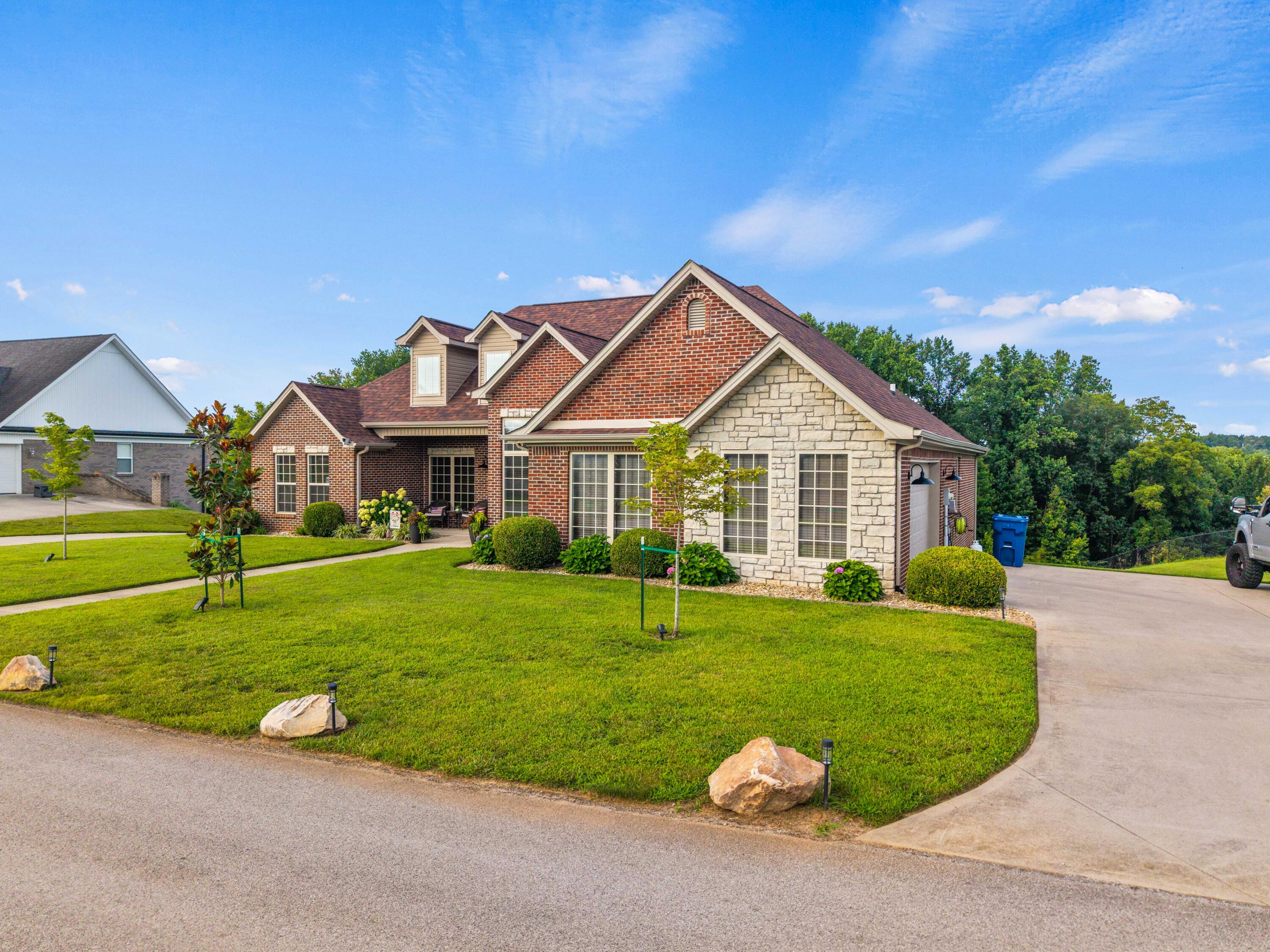 367 Natures Valley Drive Property Photo 4
