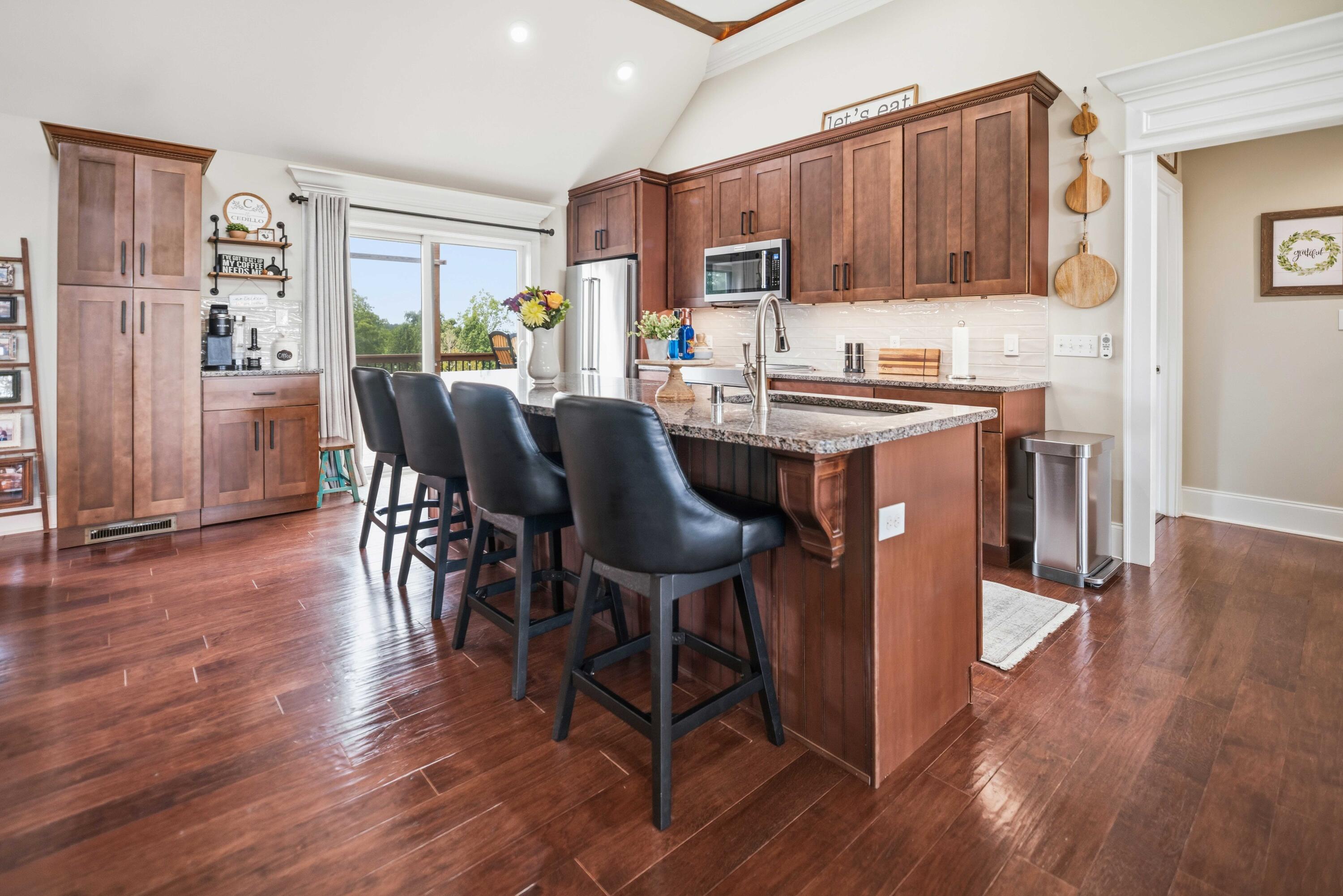367 Natures Valley Drive Property Photo 14