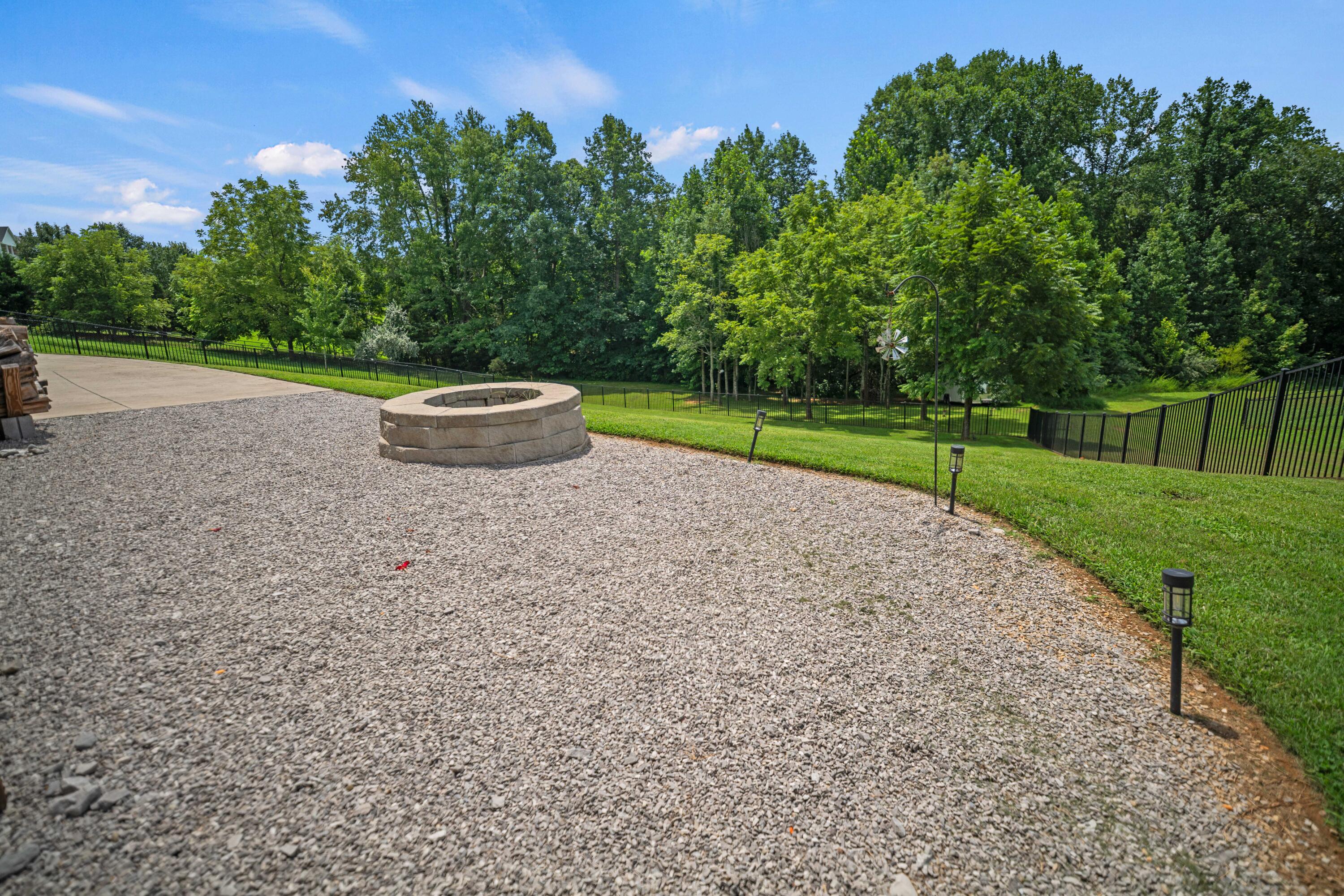 367 Natures Valley Drive Property Photo 65