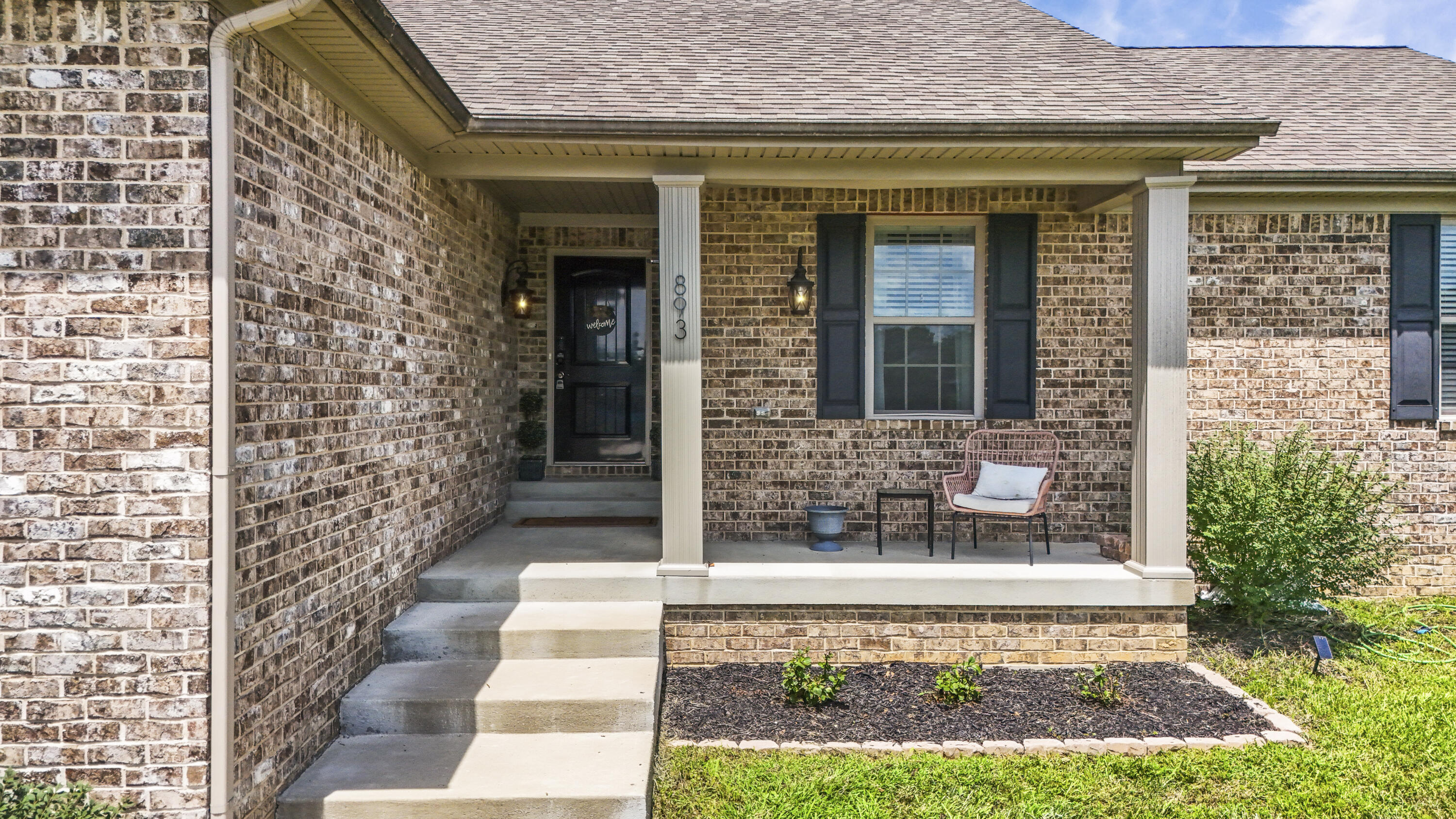 893 Ridgeview Drive Property Photo 4