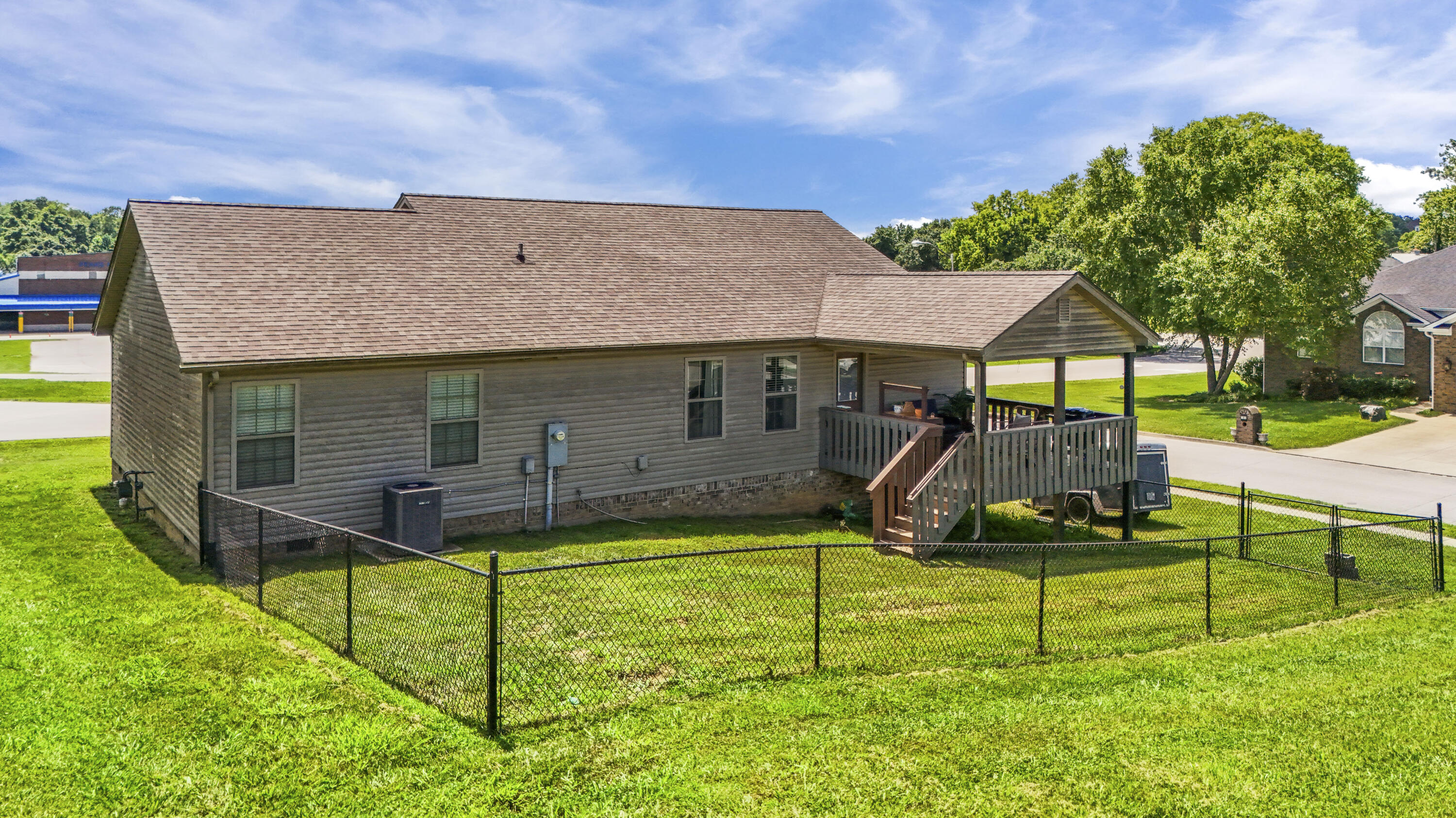 893 Ridgeview Drive Property Photo 5