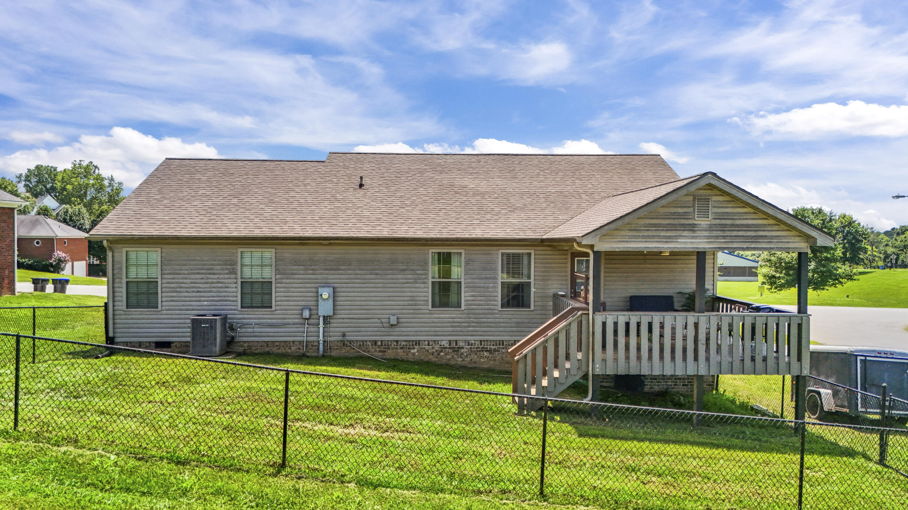 893 Ridgeview Drive Property Photo 6