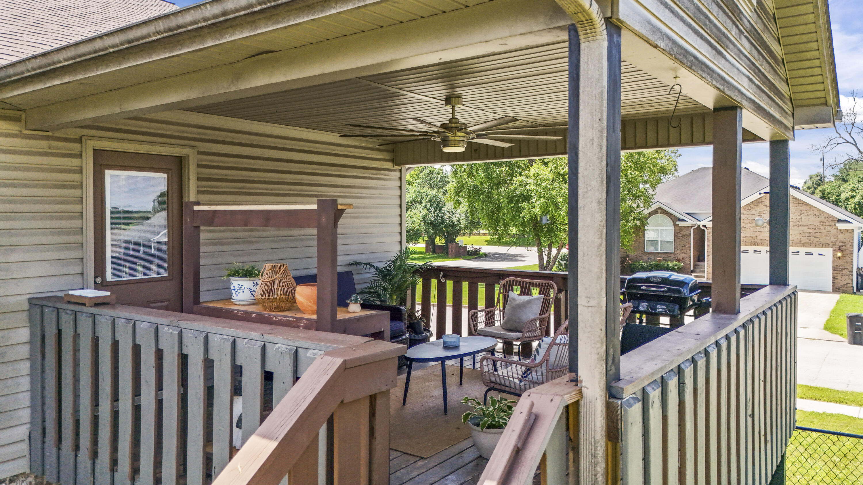 893 Ridgeview Drive Property Photo 7